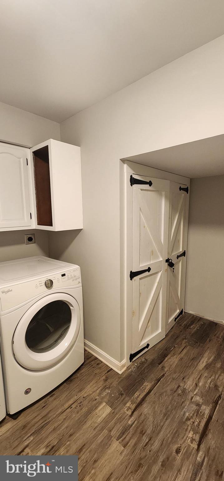 HARTLAKE ESTATES - Residential Lease