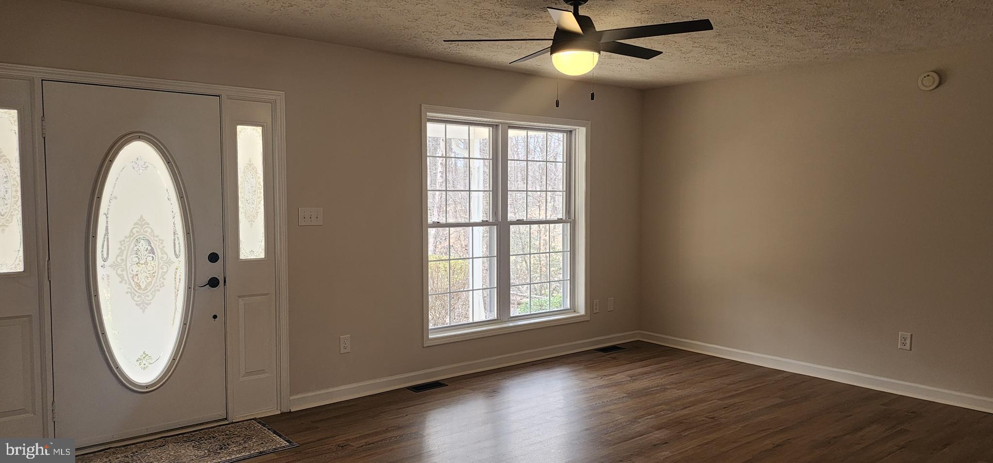 HARTLAKE ESTATES - Residential Lease