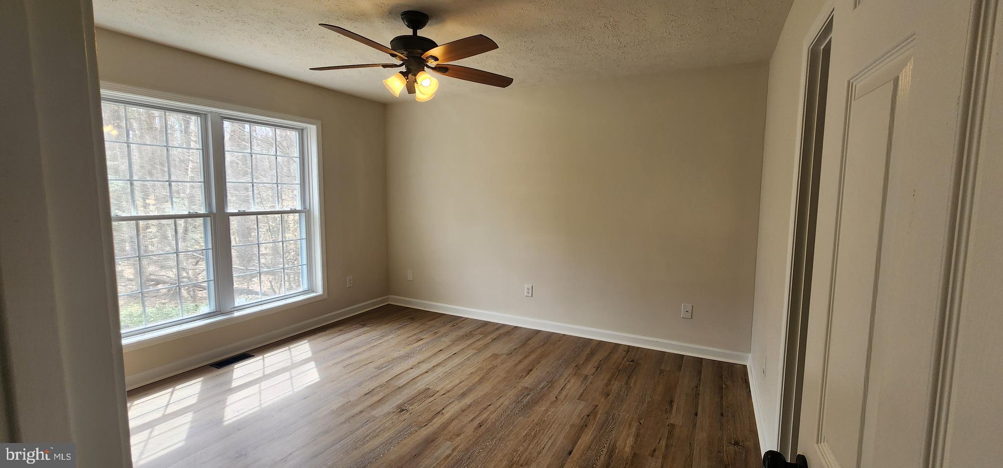 HARTLAKE ESTATES - Residential Lease