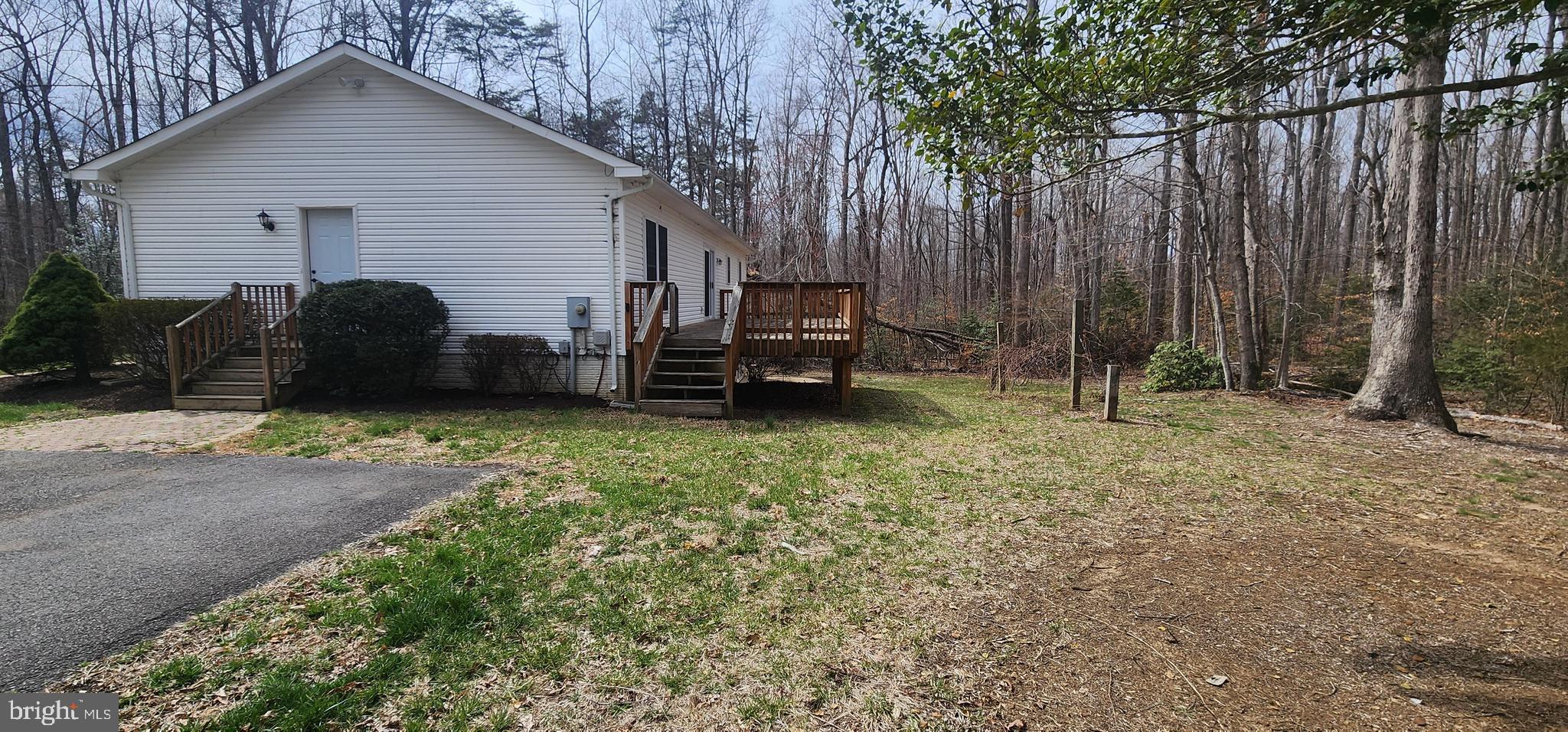 HARTLAKE ESTATES - Residential Lease