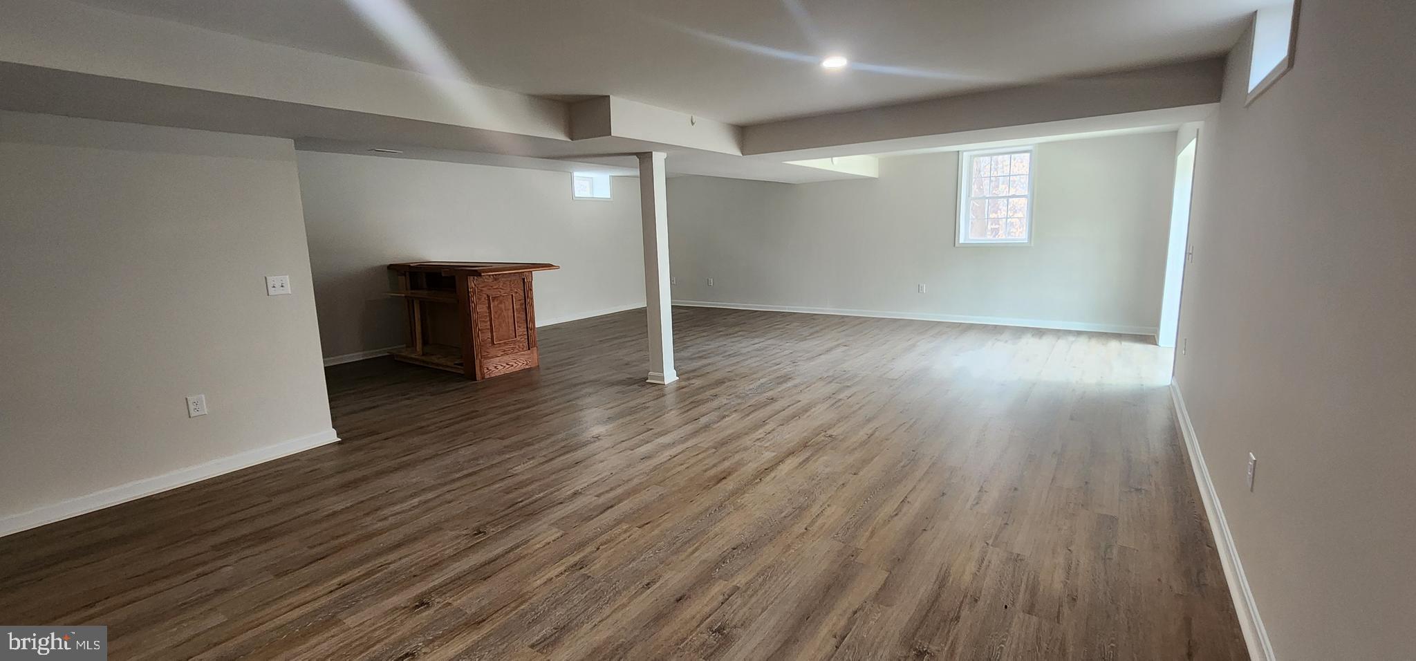 HARTLAKE ESTATES - Residential Lease