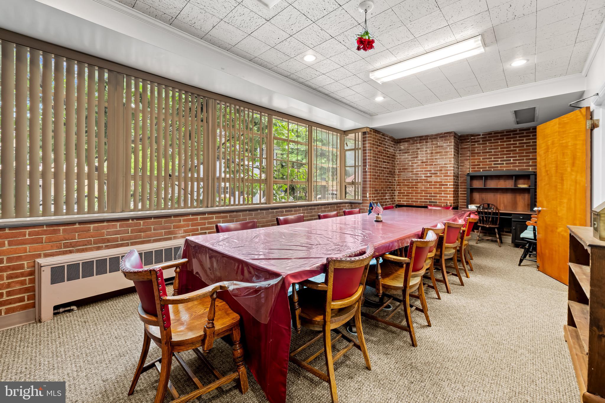 212 DUKE OF GLOUCESTER STREET