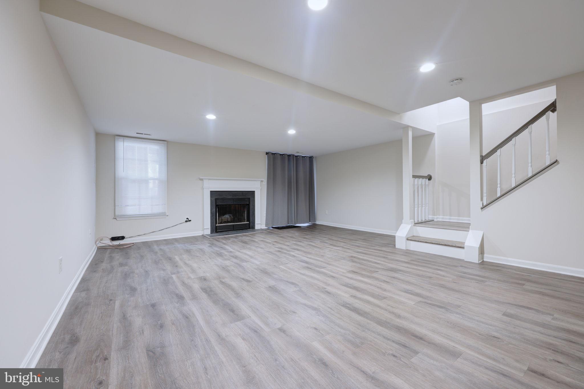 KINGSTOWNE - Residential