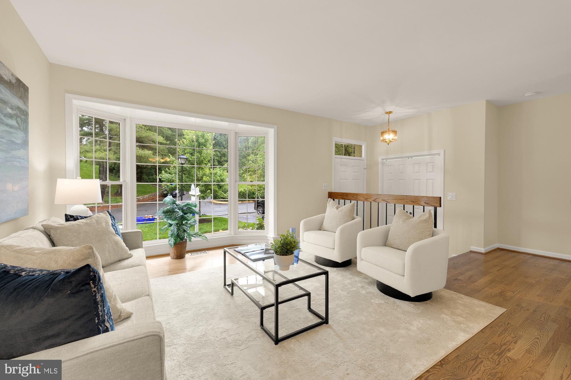 1937 HICKORY HILL LANE