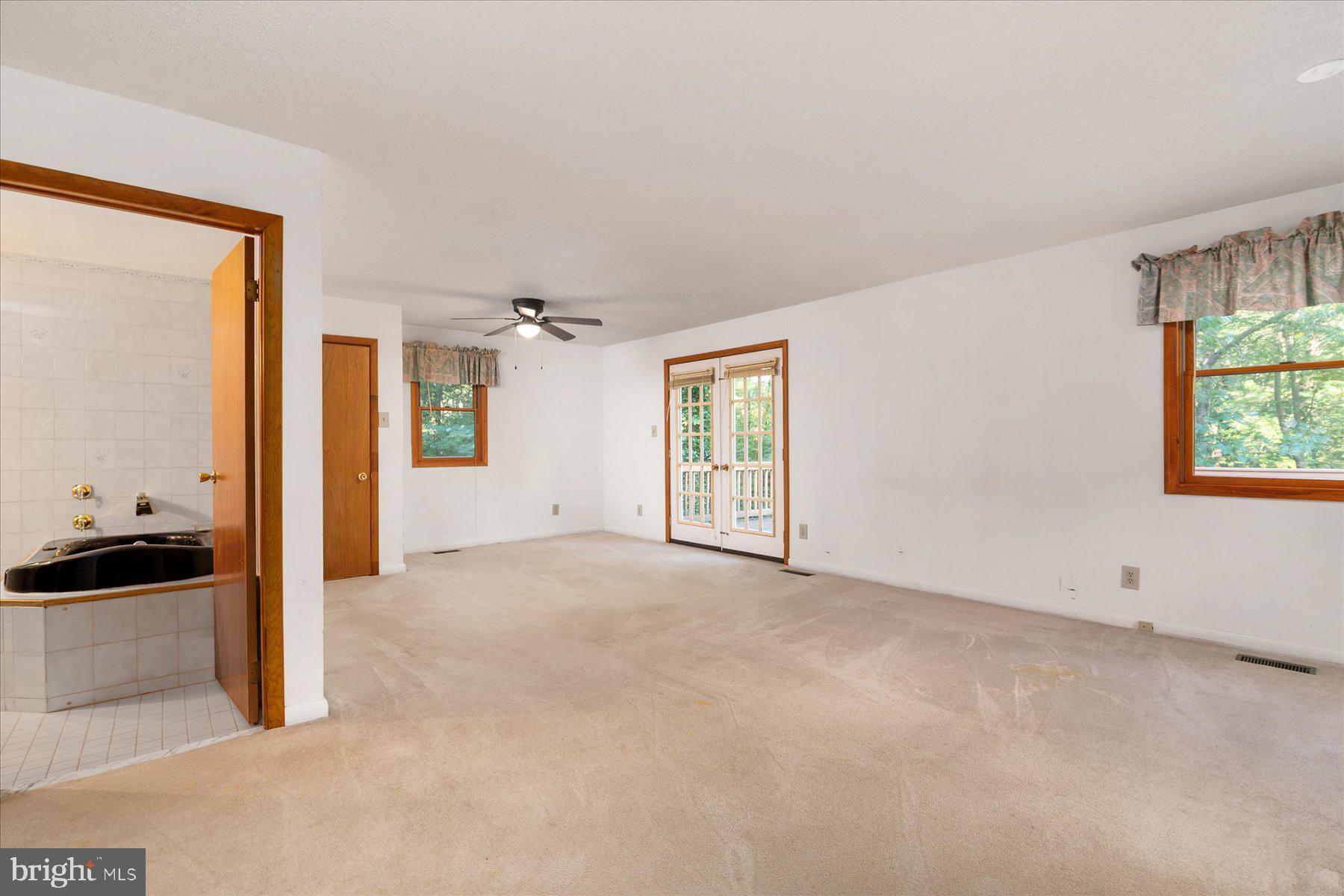 LELAND FARM - Residential