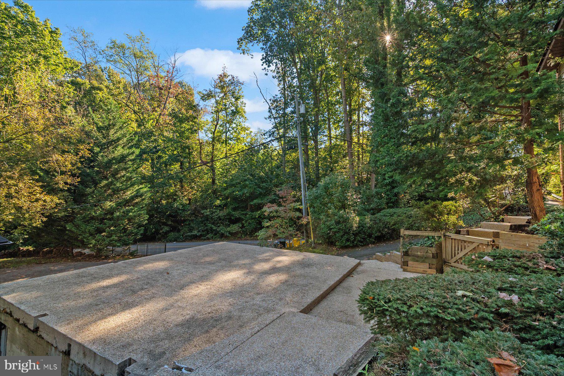 LELAND FARM - Residential