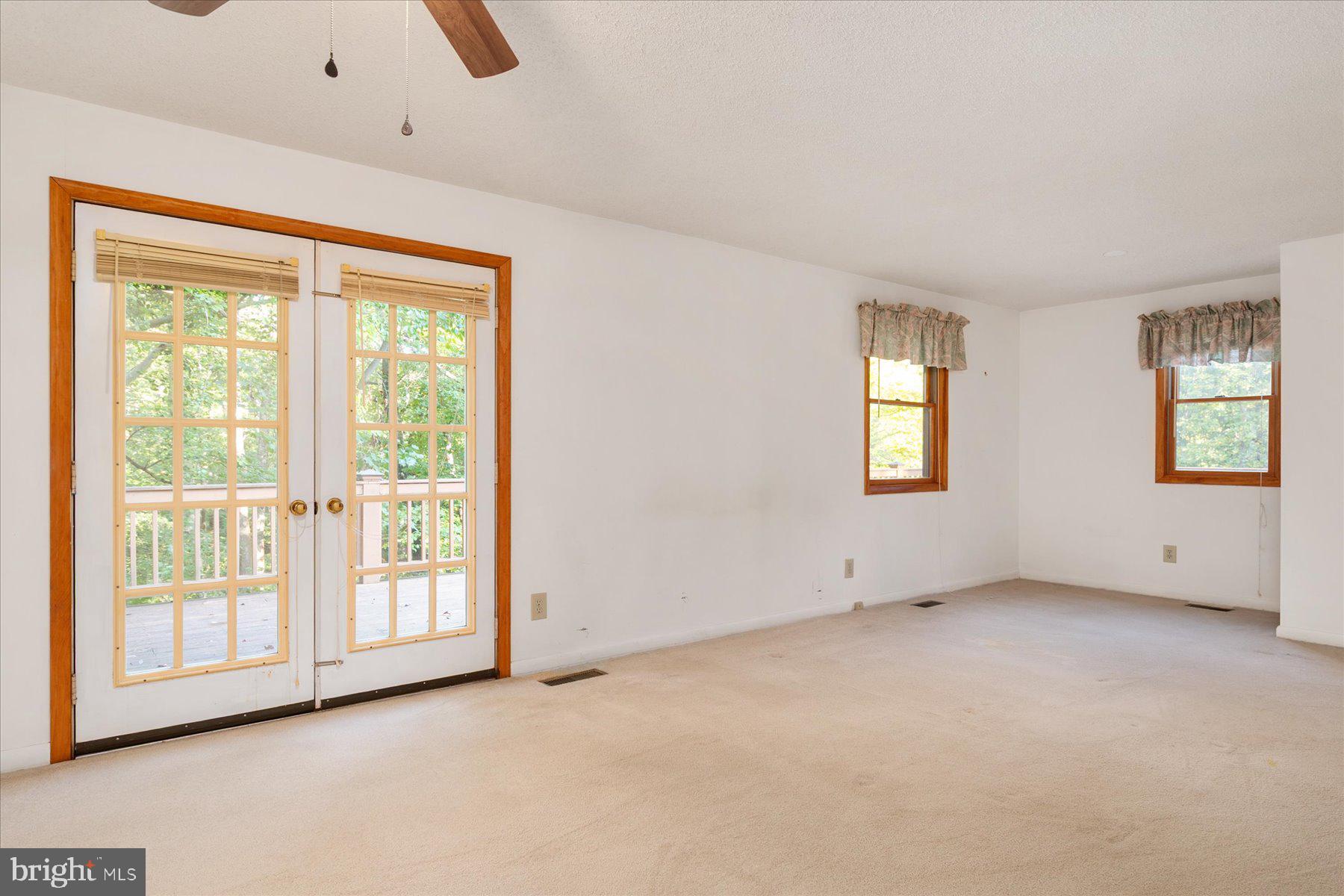 LELAND FARM - Residential