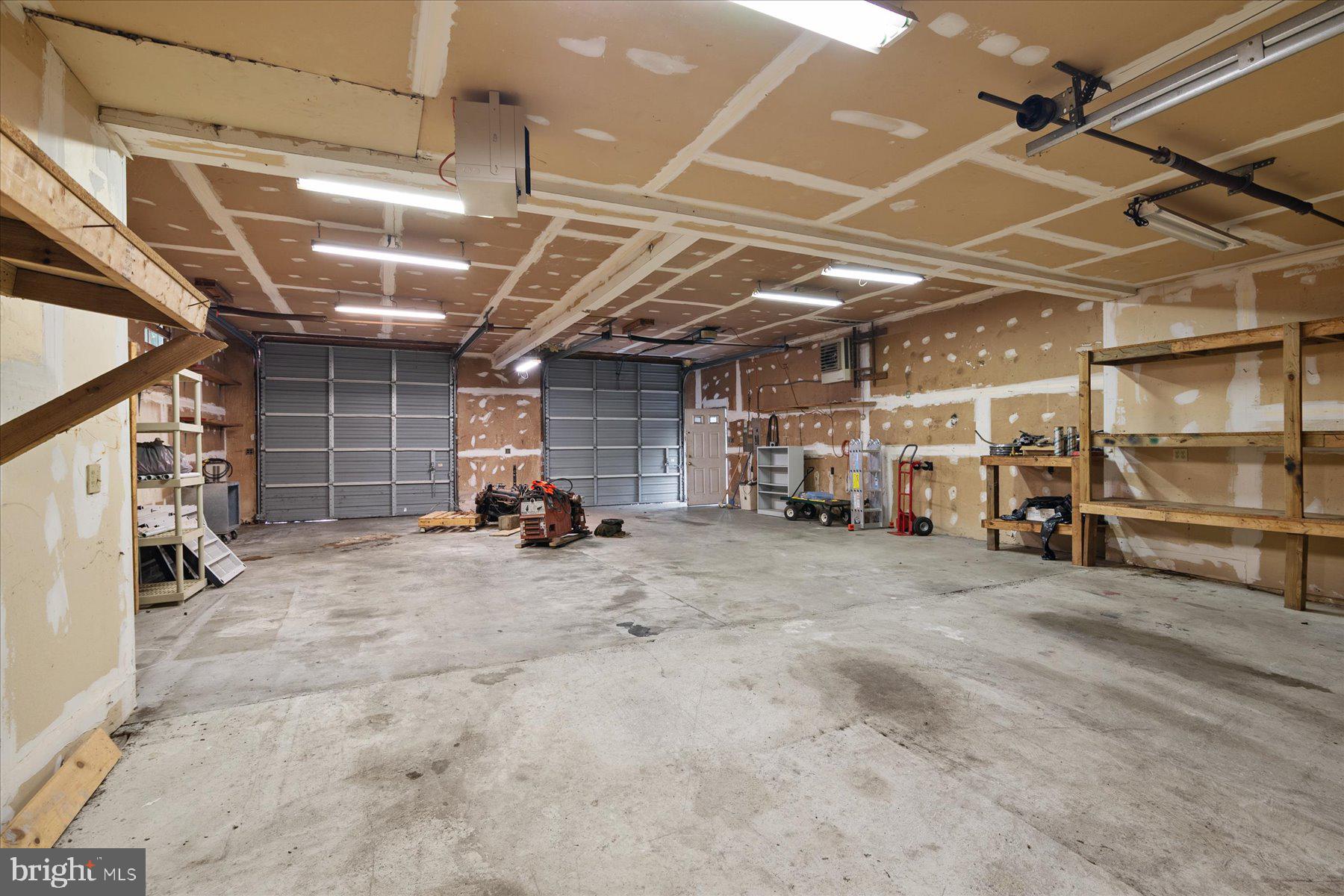 LELAND FARM - Residential