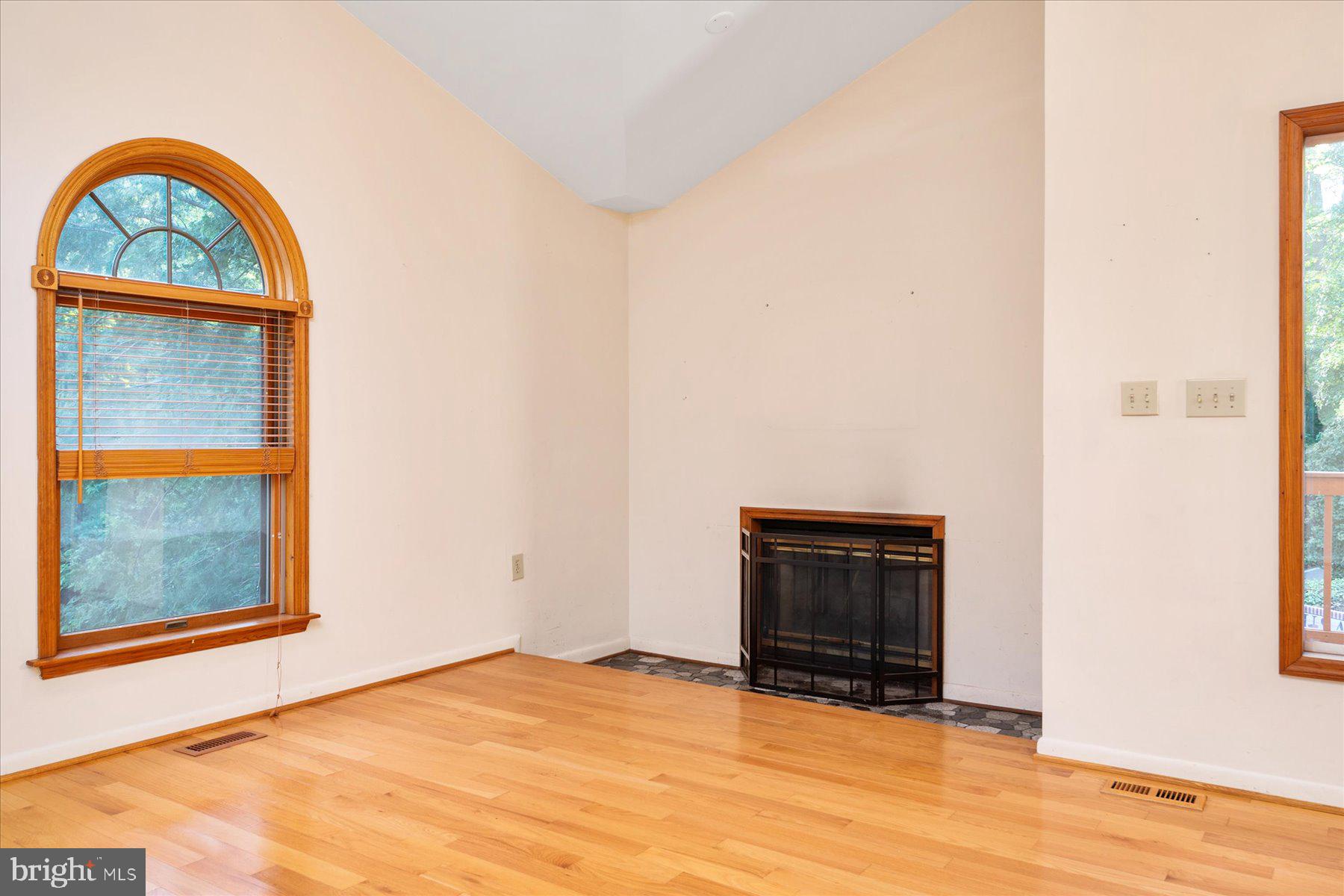 LELAND FARM - Residential