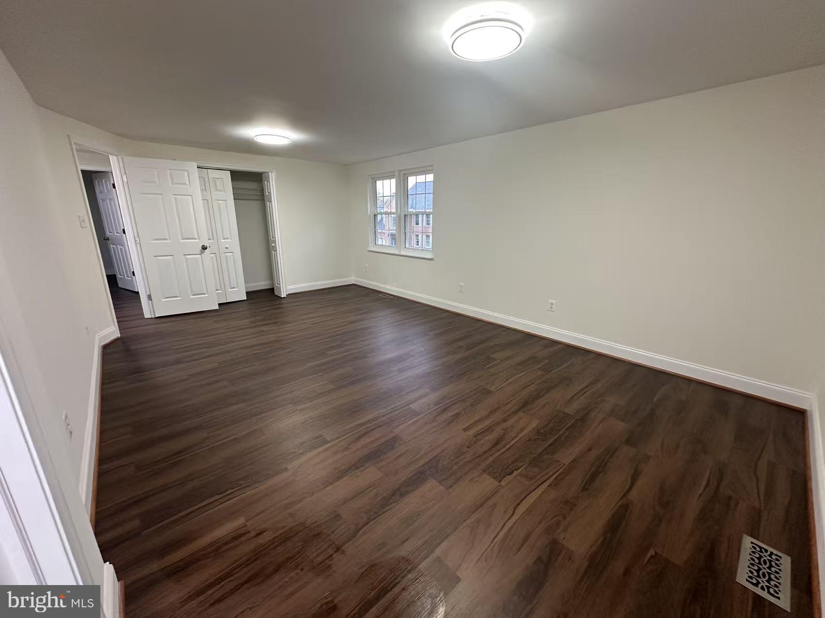 WOODBRIDGE VALLEY - Residential