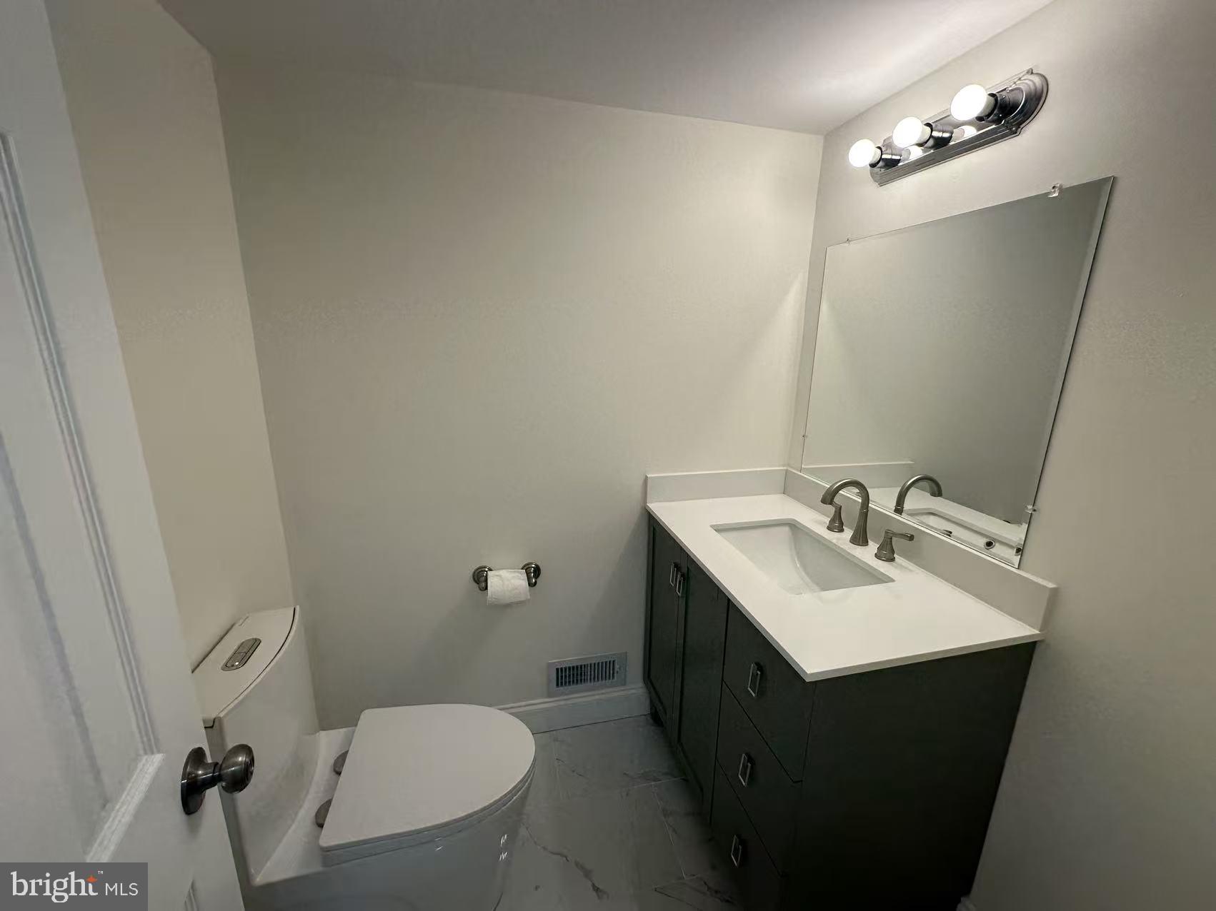 WOODBRIDGE VALLEY - Residential