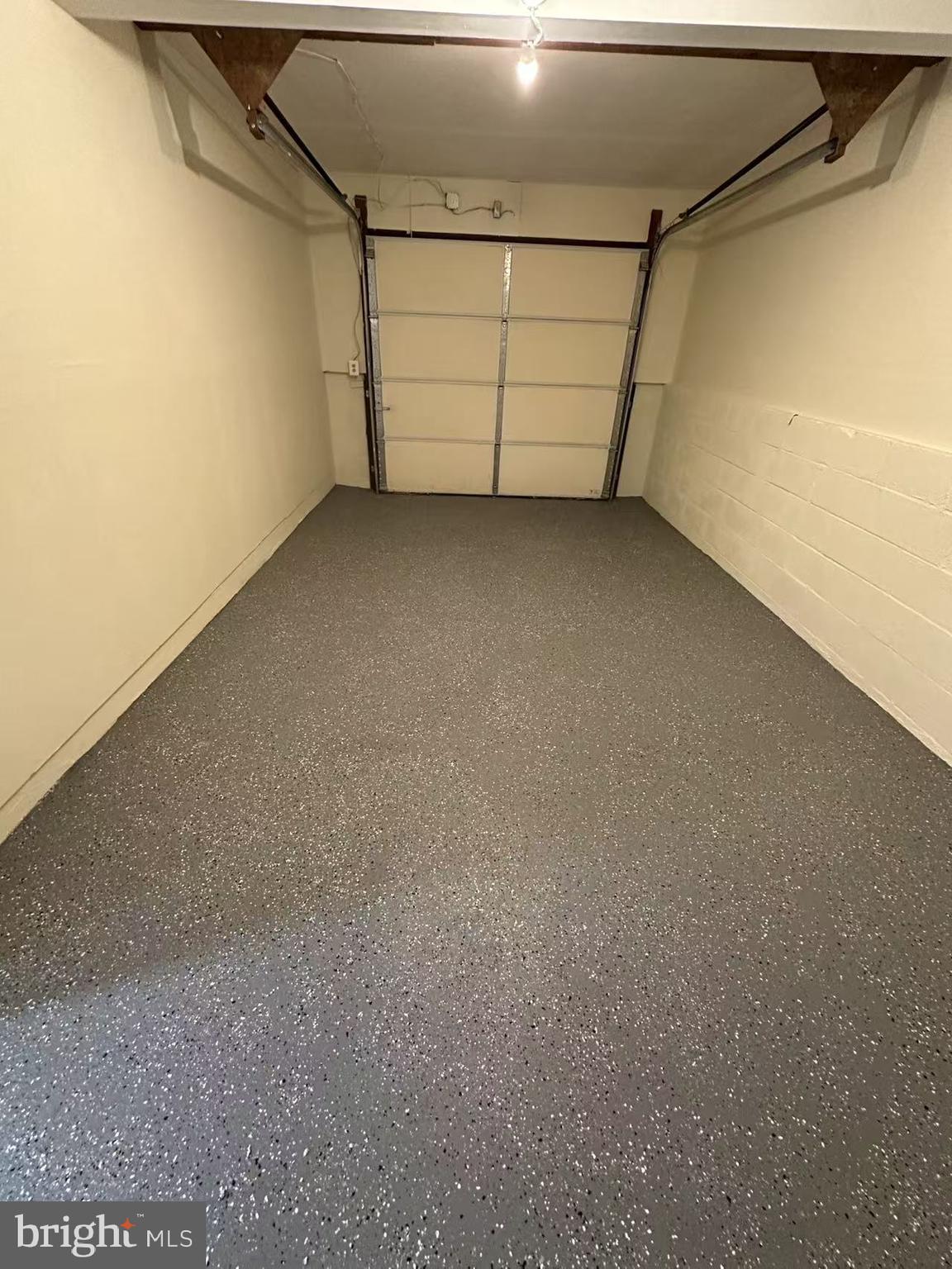 WOODBRIDGE VALLEY - Residential