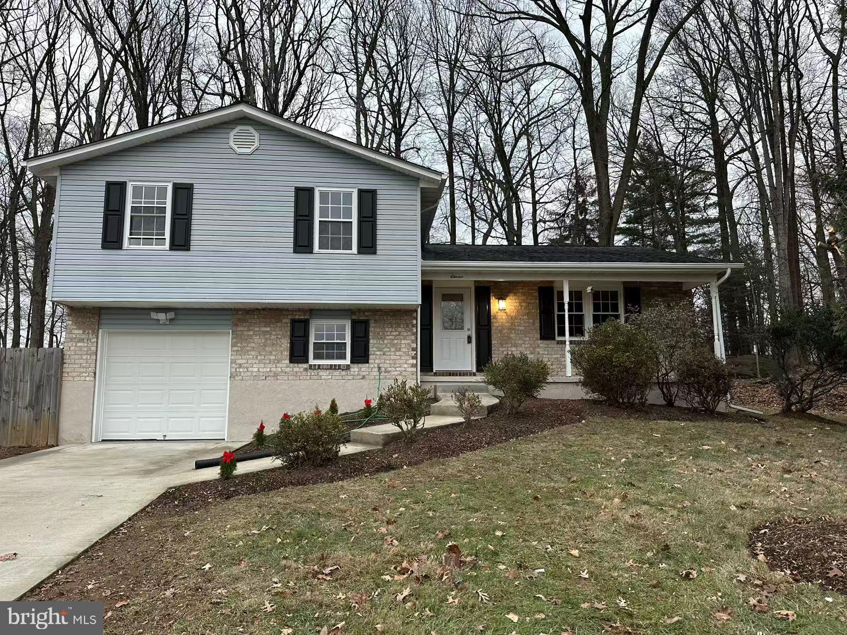 WOODBRIDGE VALLEY - Residential