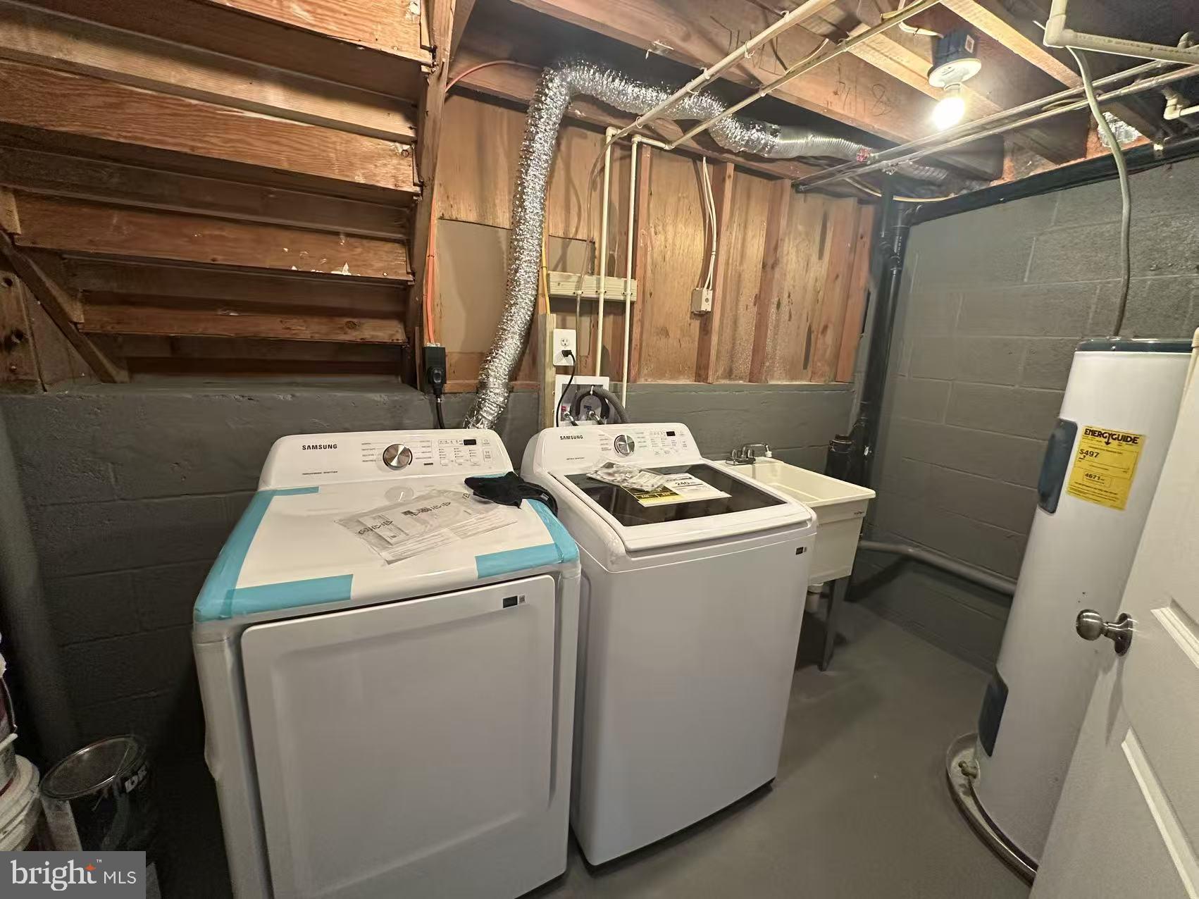 WOODBRIDGE VALLEY - Residential