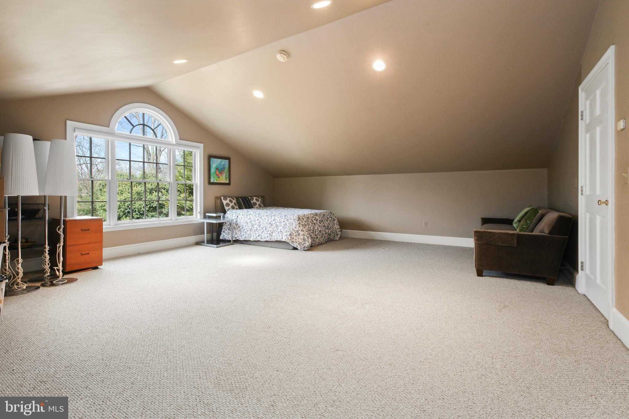 RUXTON - Residential