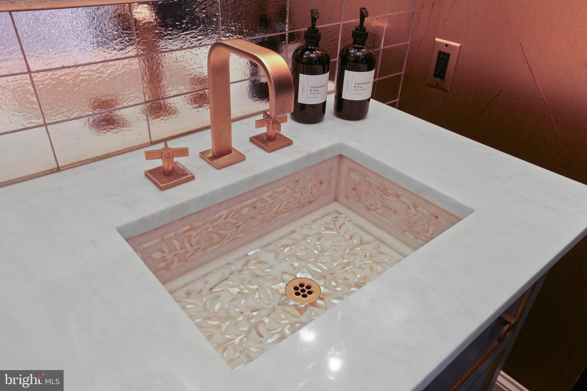 RUXTON - Residential