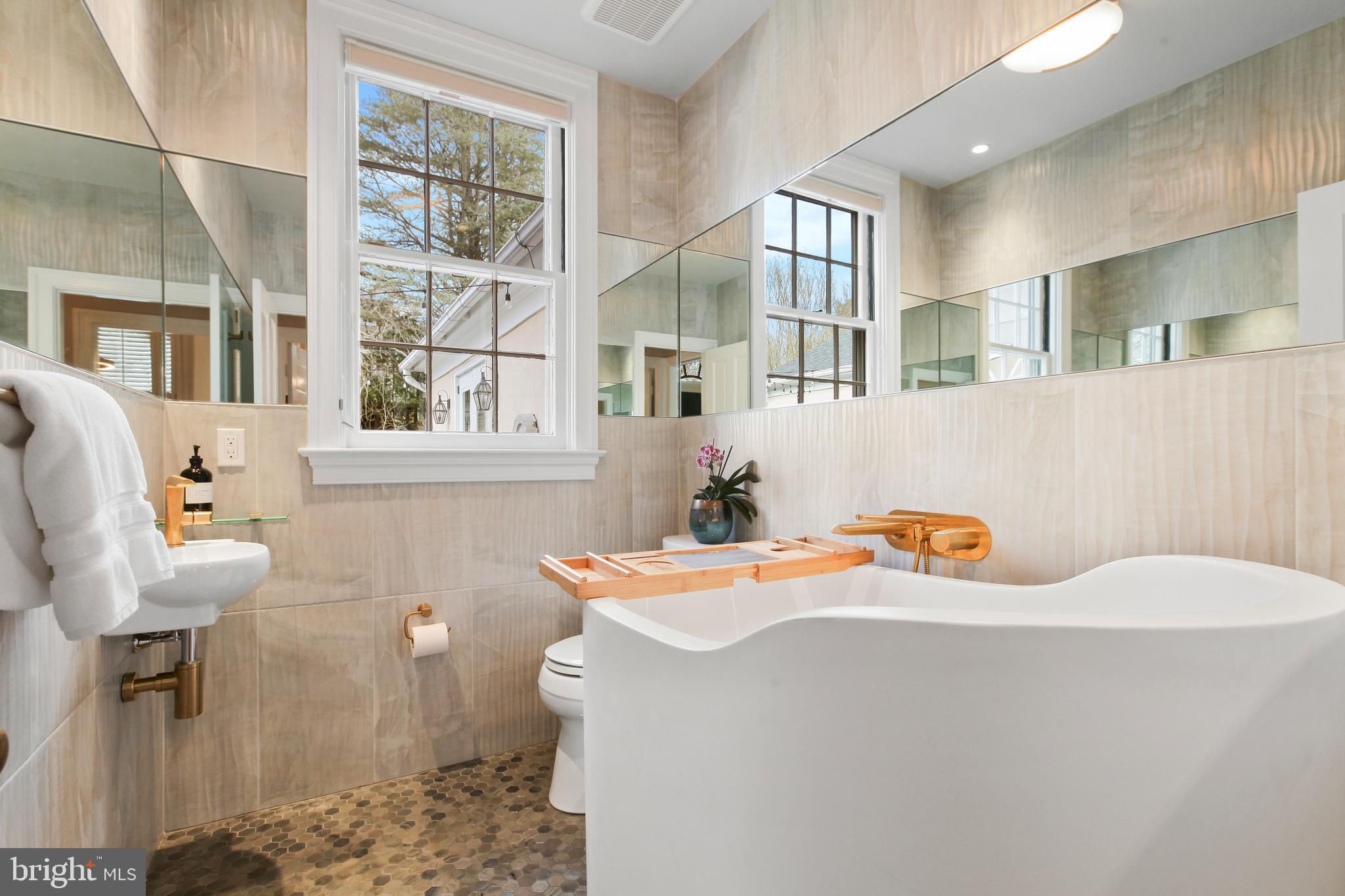 RUXTON - Residential