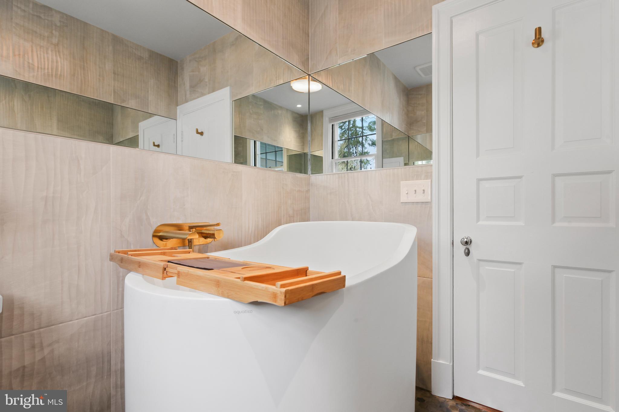 RUXTON - Residential