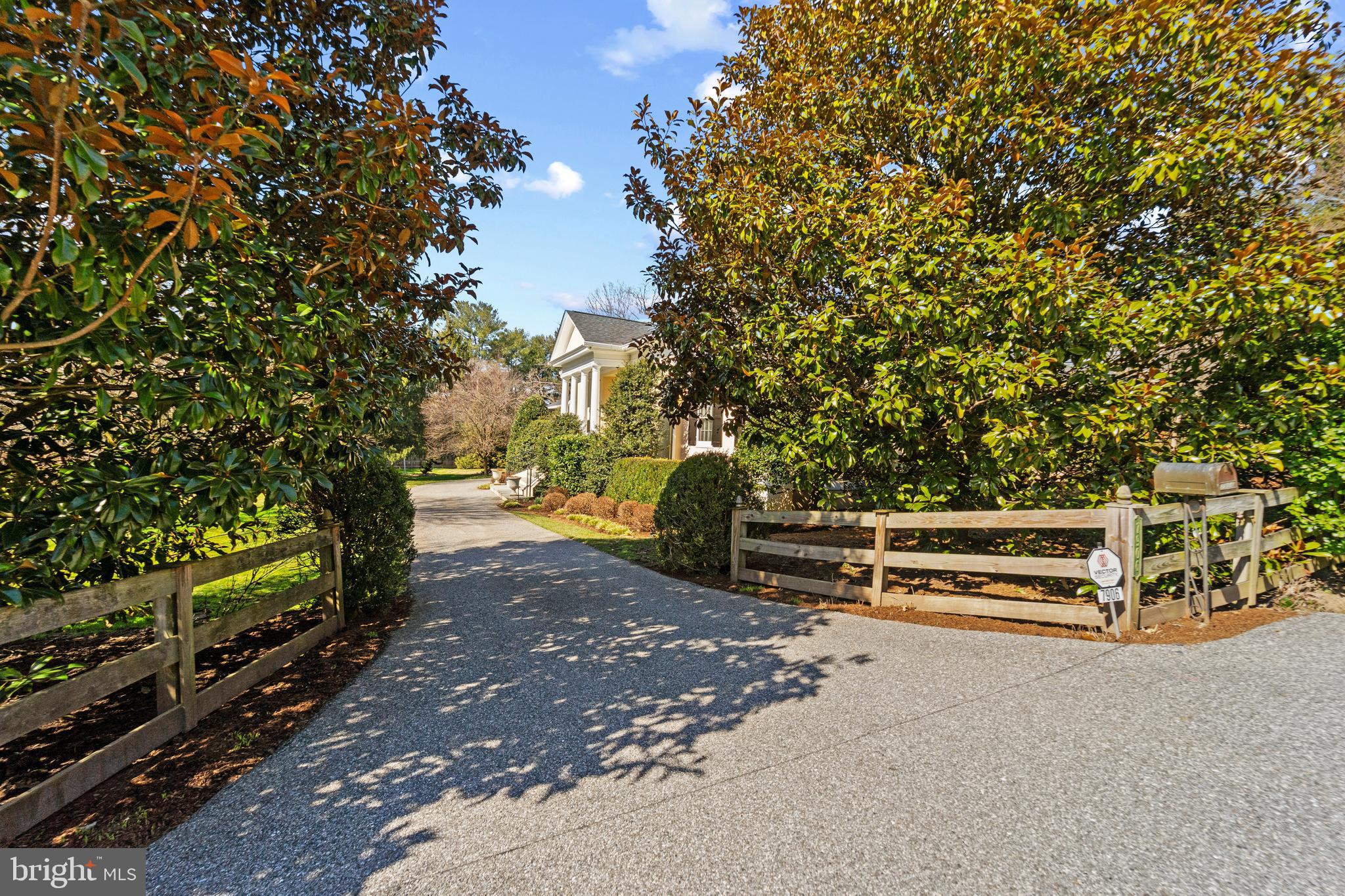 RUXTON - Residential