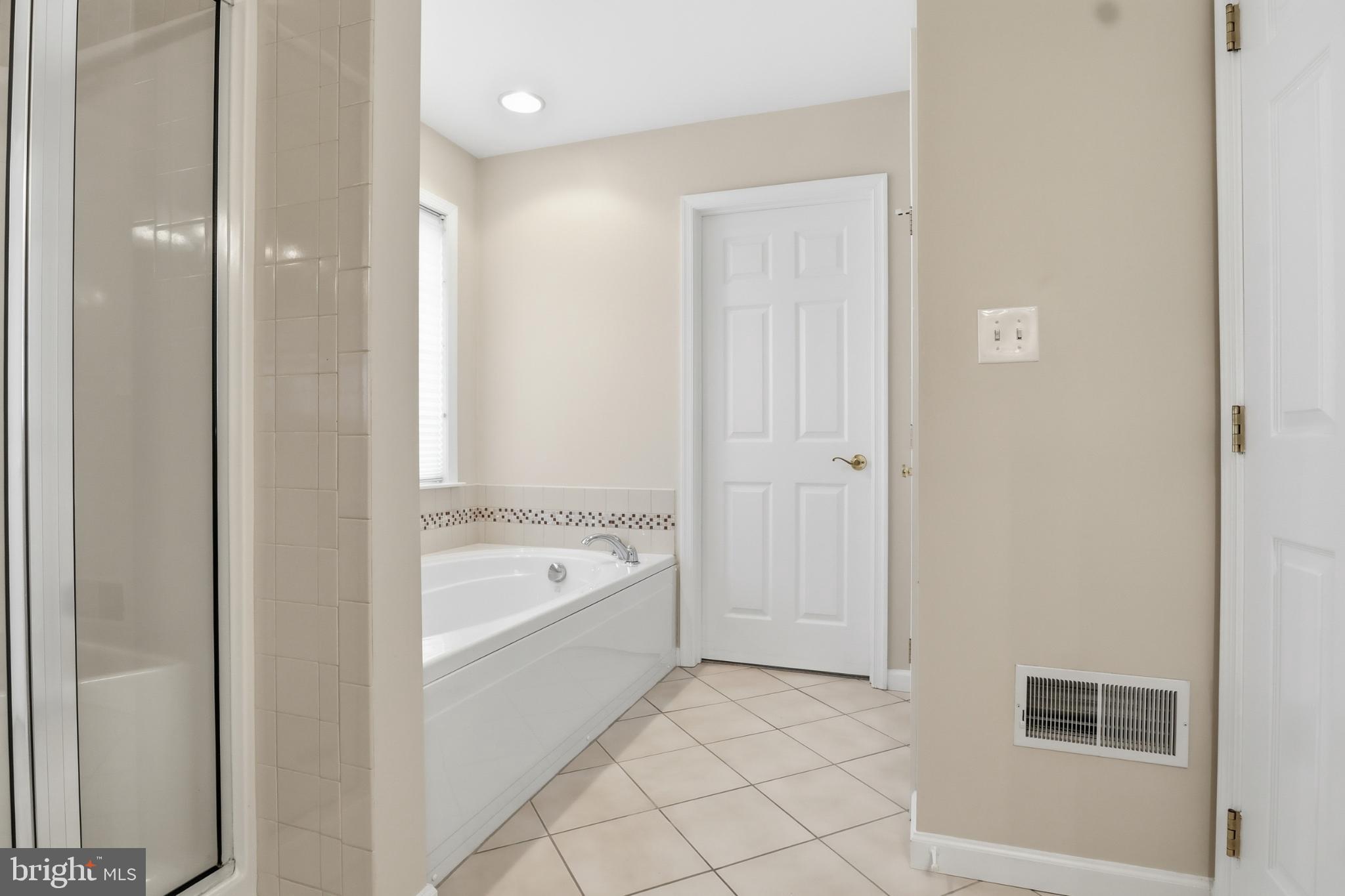 STEWARTSTOWN STATION - Residential