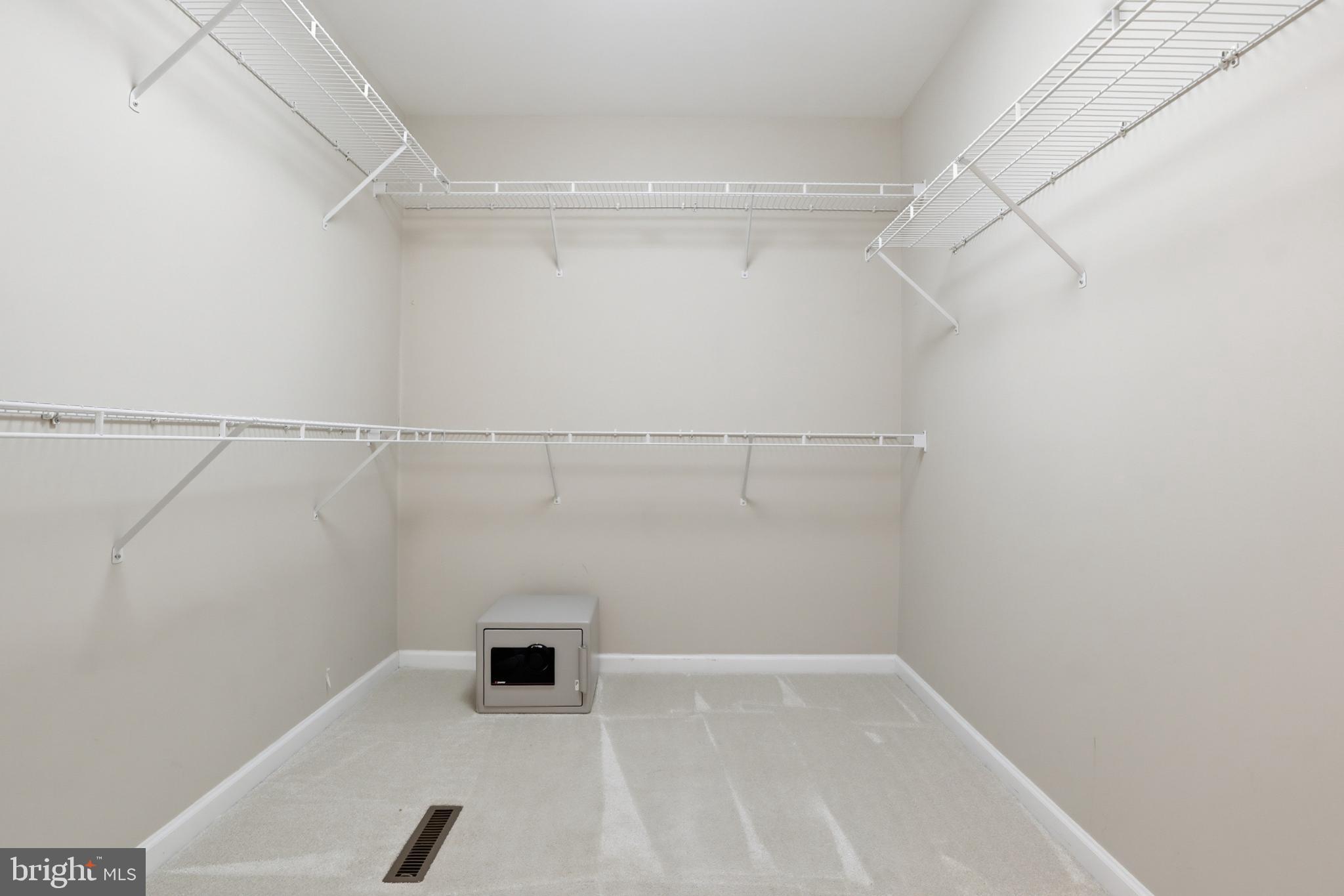 STEWARTSTOWN STATION - Residential