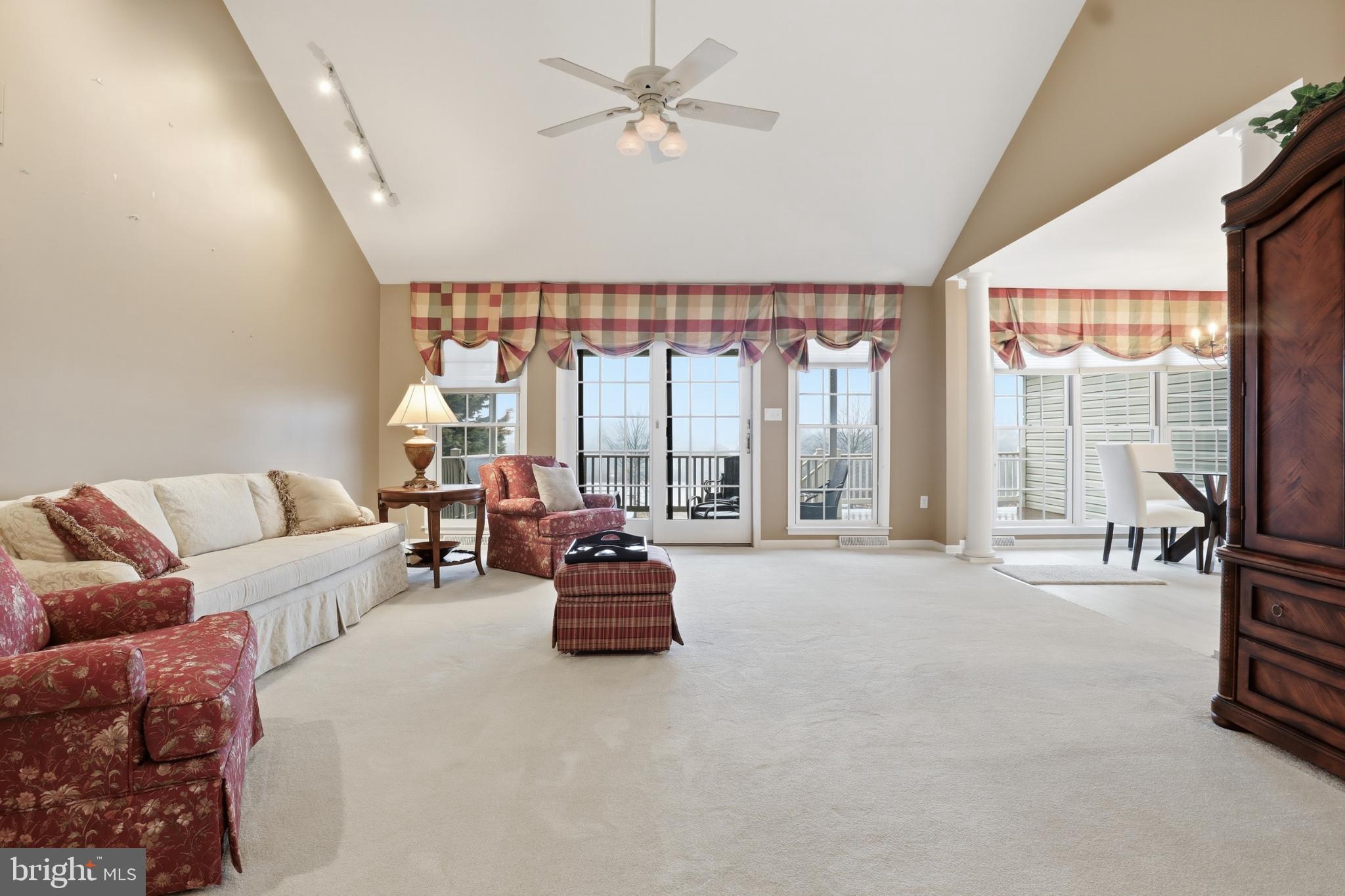 STEWARTSTOWN STATION - Residential