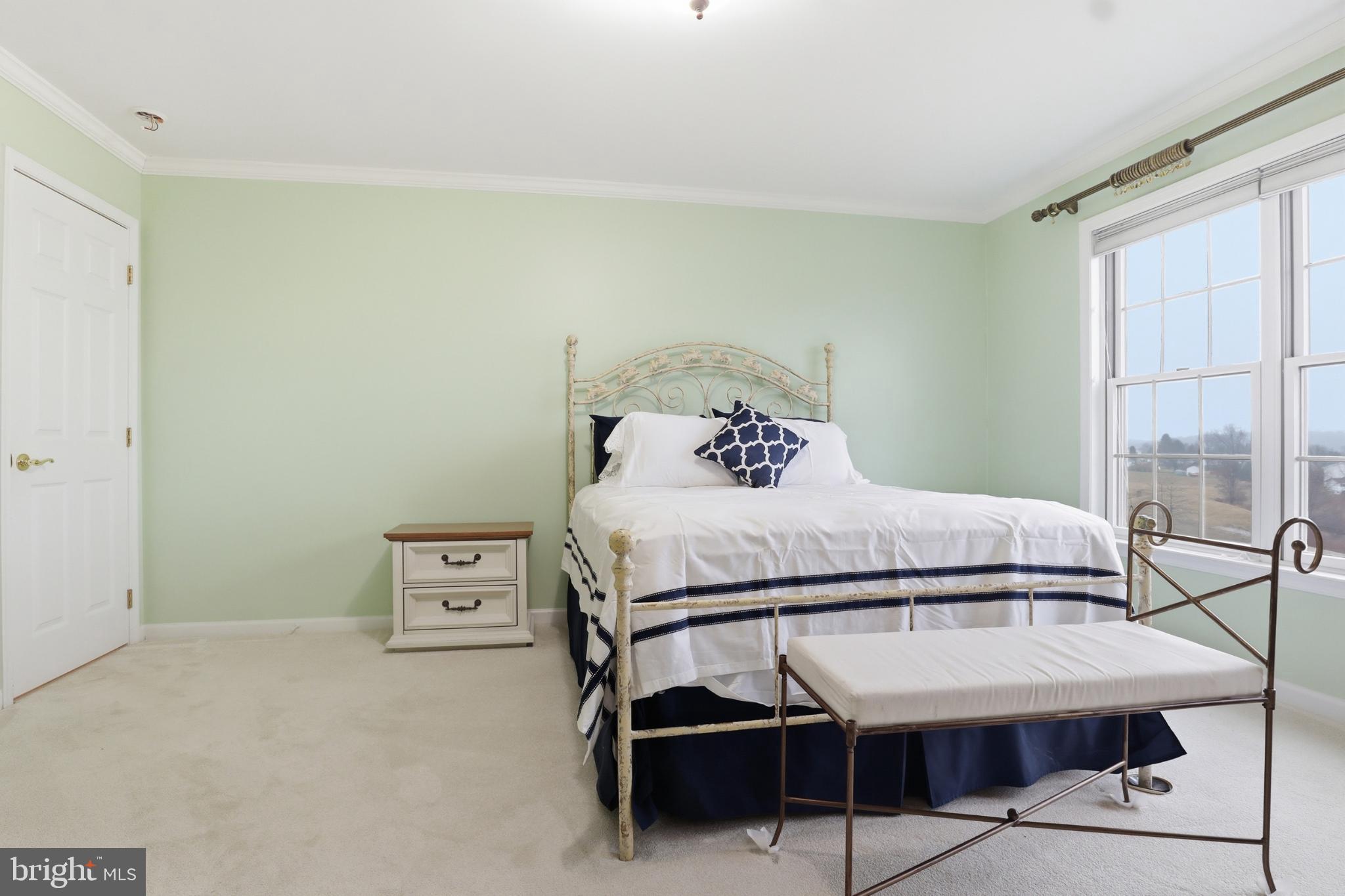 STEWARTSTOWN STATION - Residential