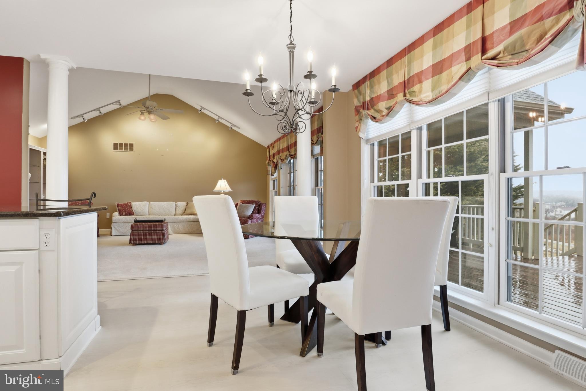 STEWARTSTOWN STATION - Residential