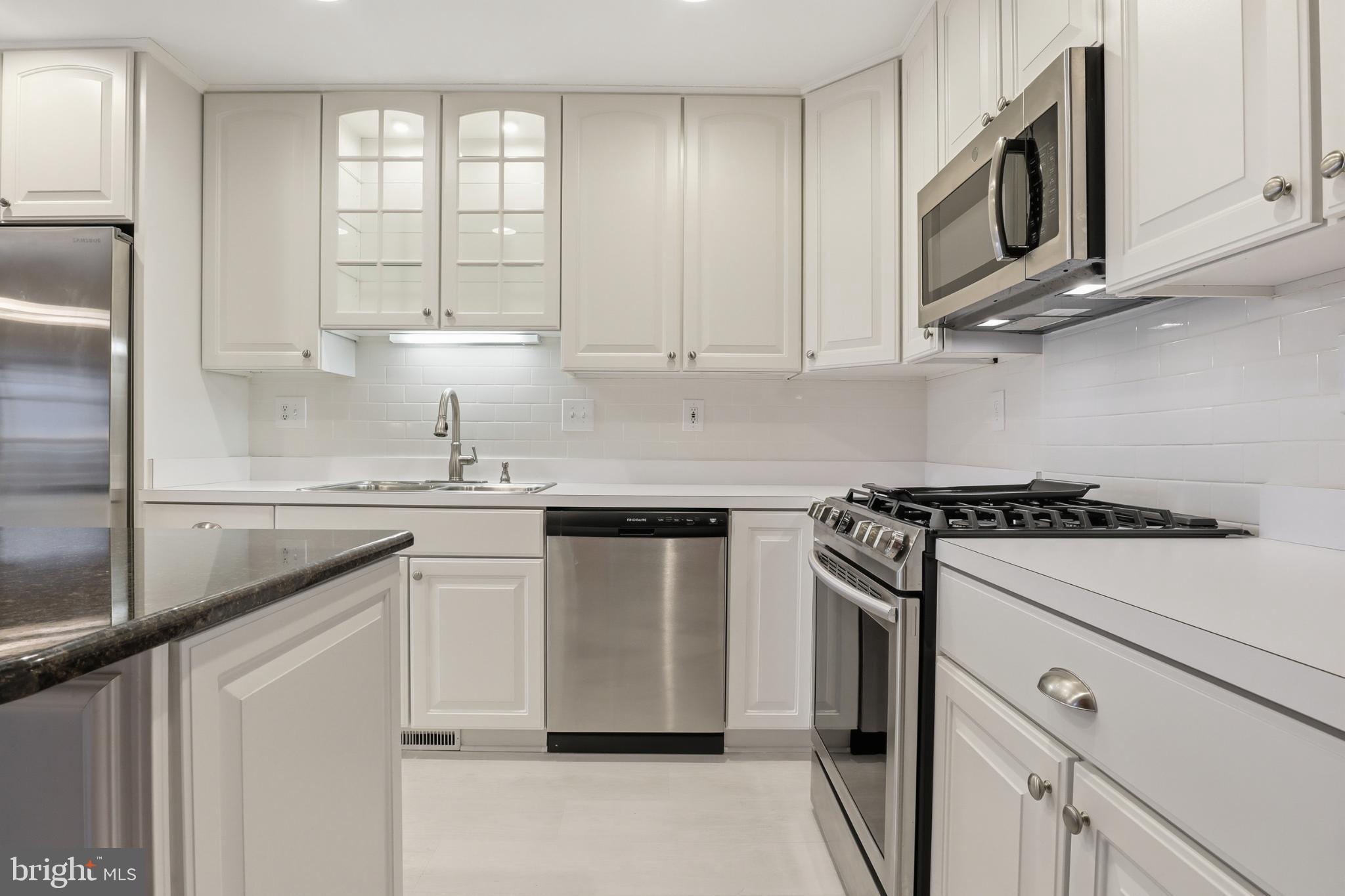 STEWARTSTOWN STATION - Residential