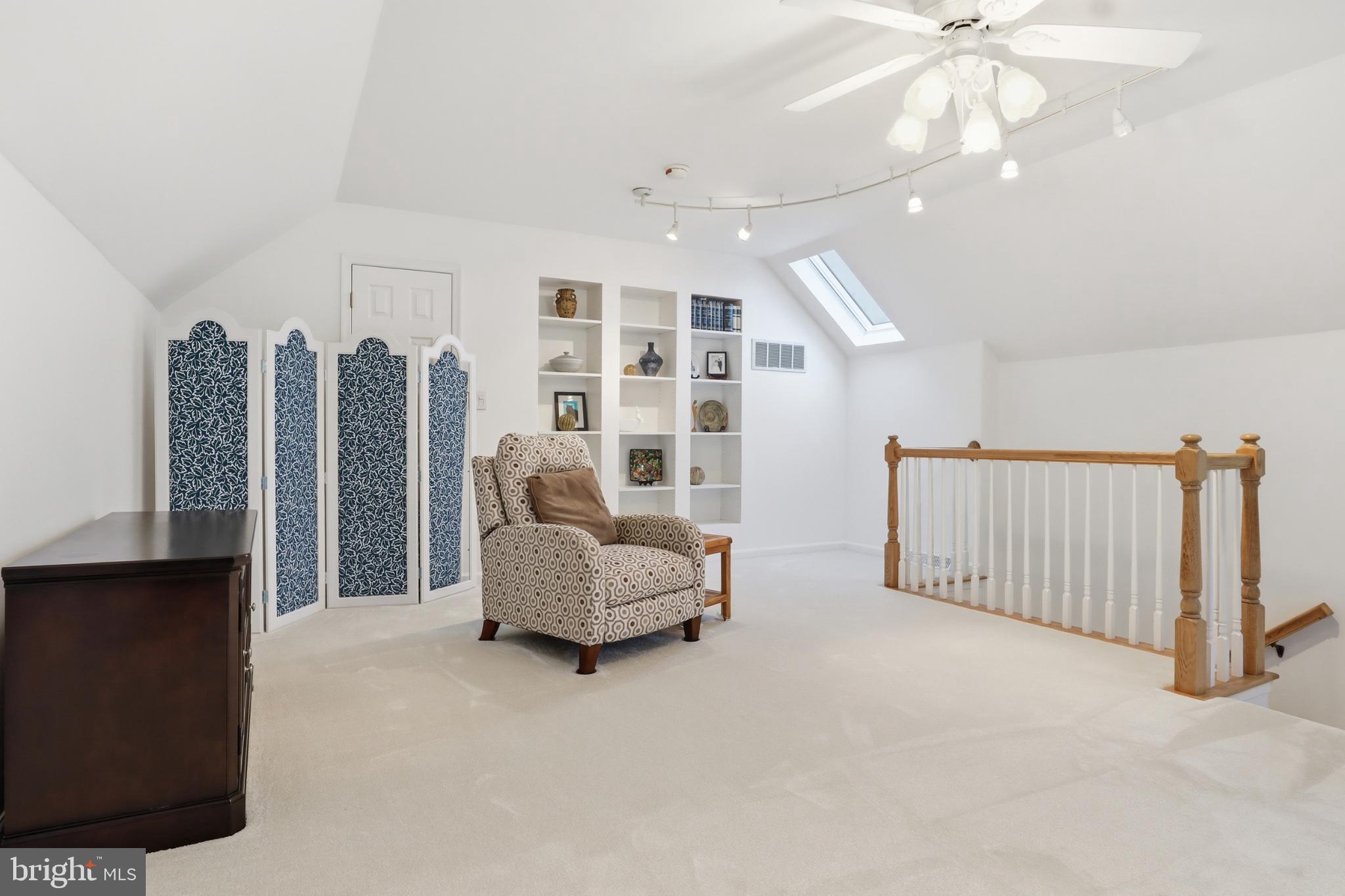 STEWARTSTOWN STATION - Residential