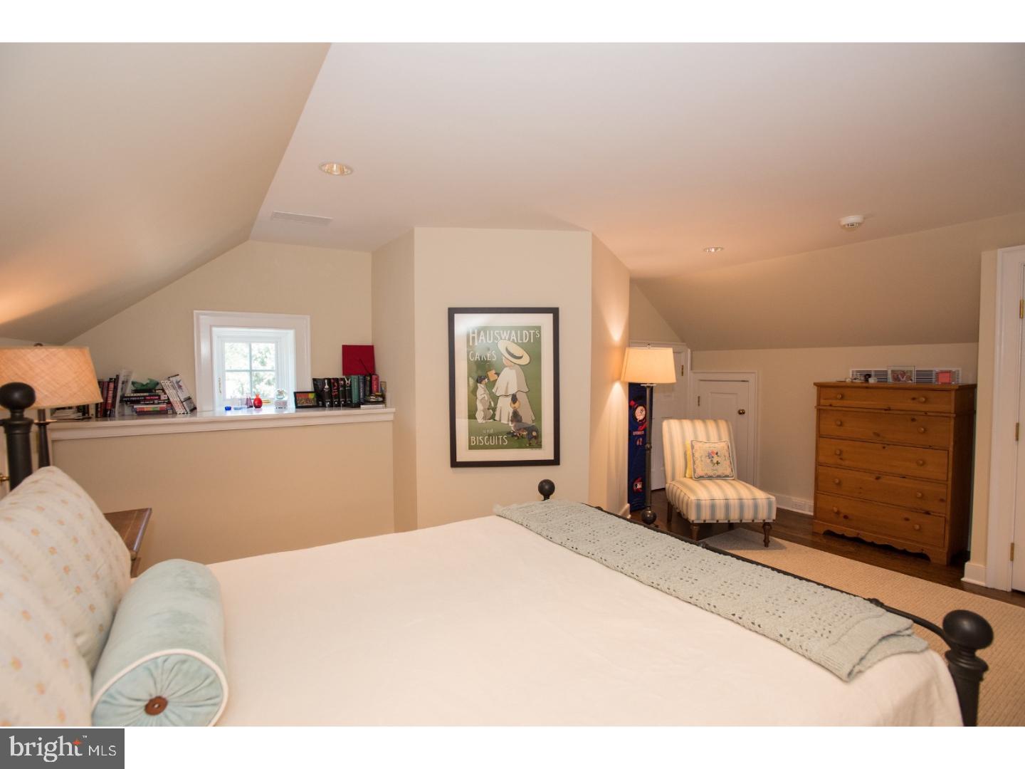 RADNOR HUNT - Residential