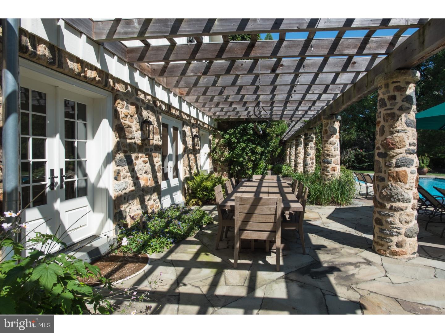 RADNOR HUNT - Residential