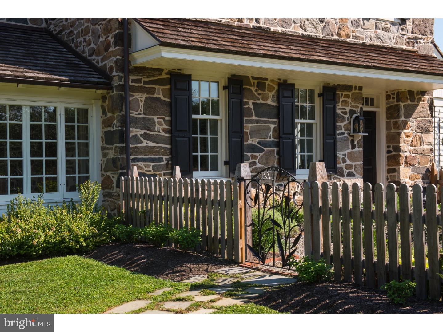 RADNOR HUNT - Residential