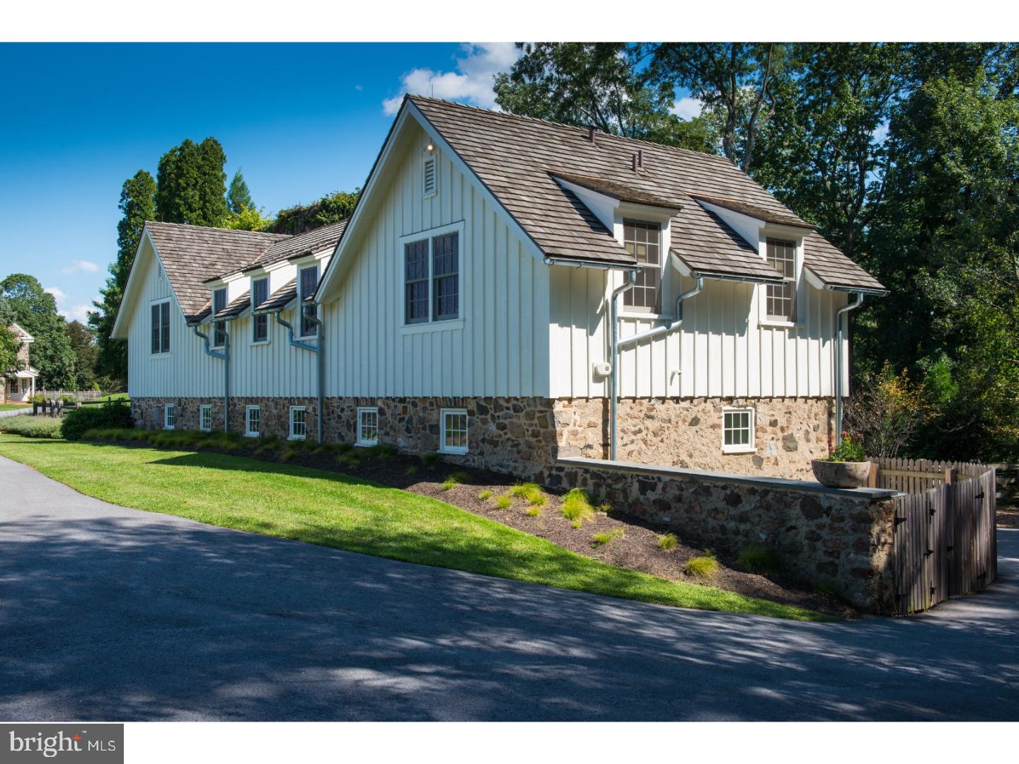 RADNOR HUNT - Residential