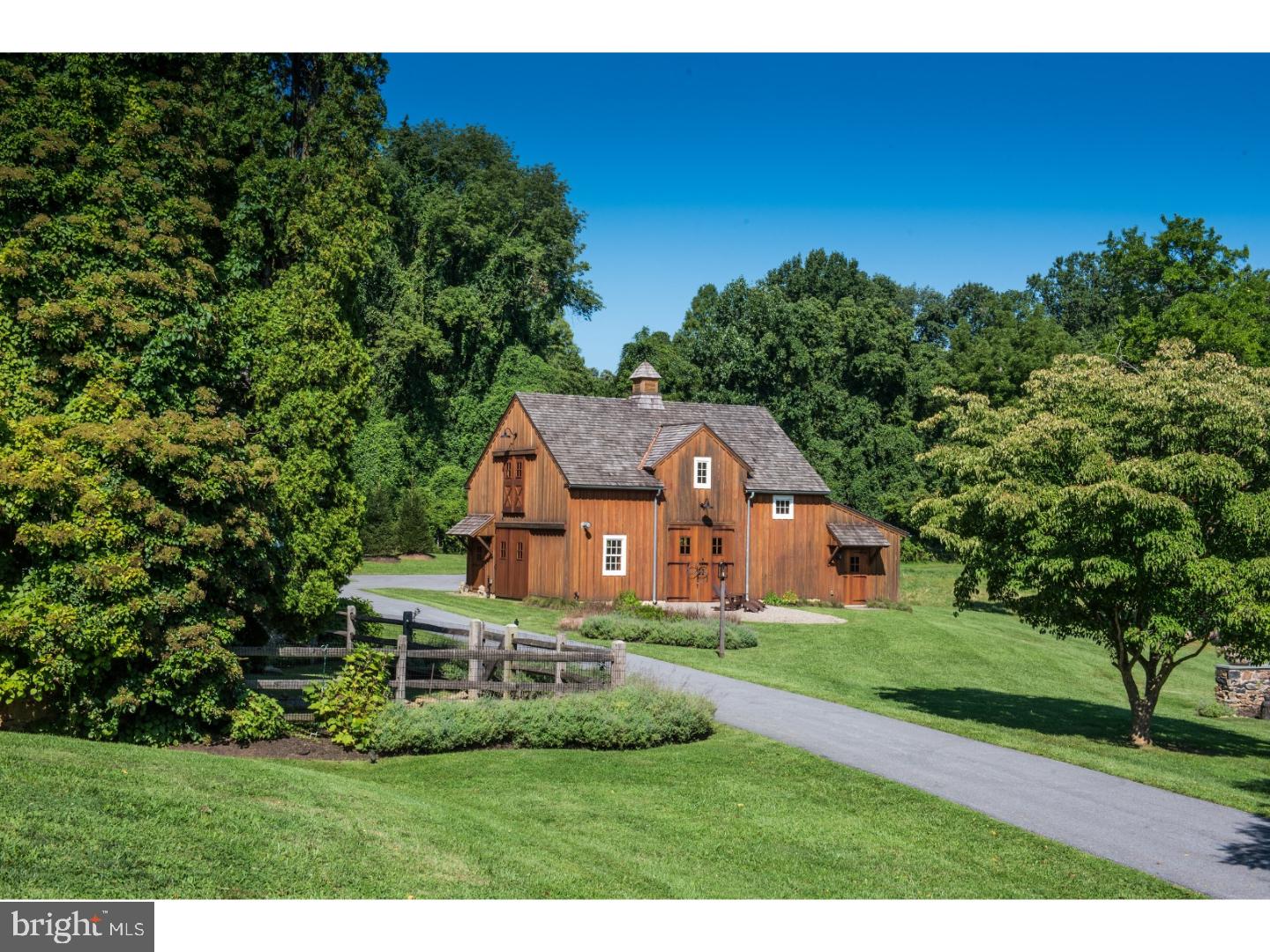 RADNOR HUNT - Residential