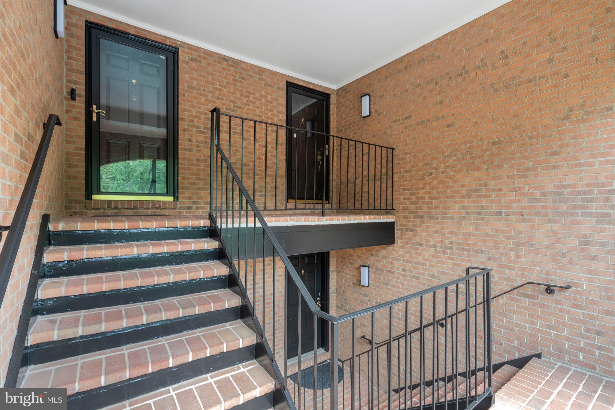 5713 BREWER HOUSE CIRCLE 302