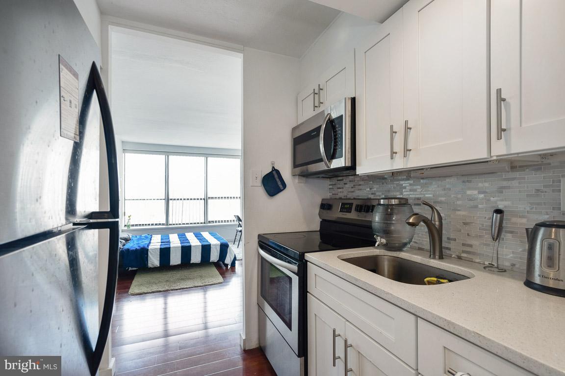 RITTENHOUSE SQUARE - Residential Lease