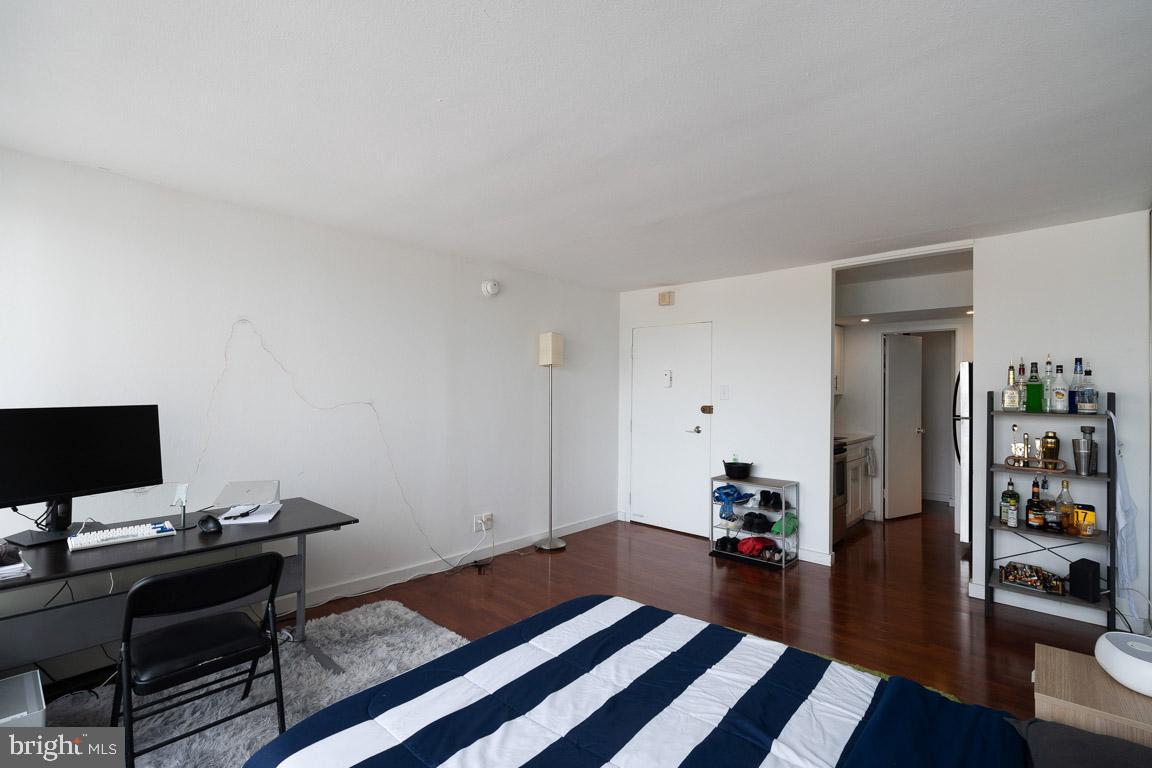 RITTENHOUSE SQUARE - Residential Lease