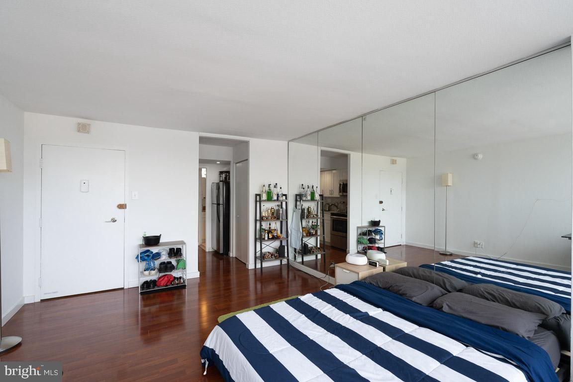 RITTENHOUSE SQUARE - Residential Lease