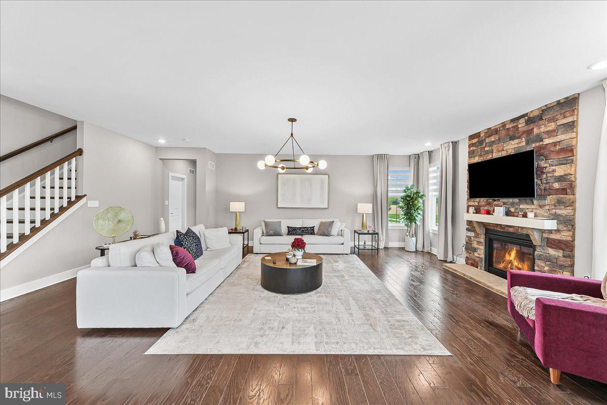 COLONY AT SUMMIT BRIDGE EAST - Residential