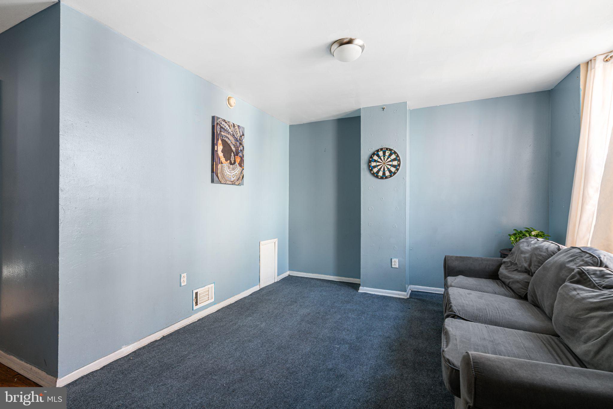 STRAWBERRY MANSION - Residential