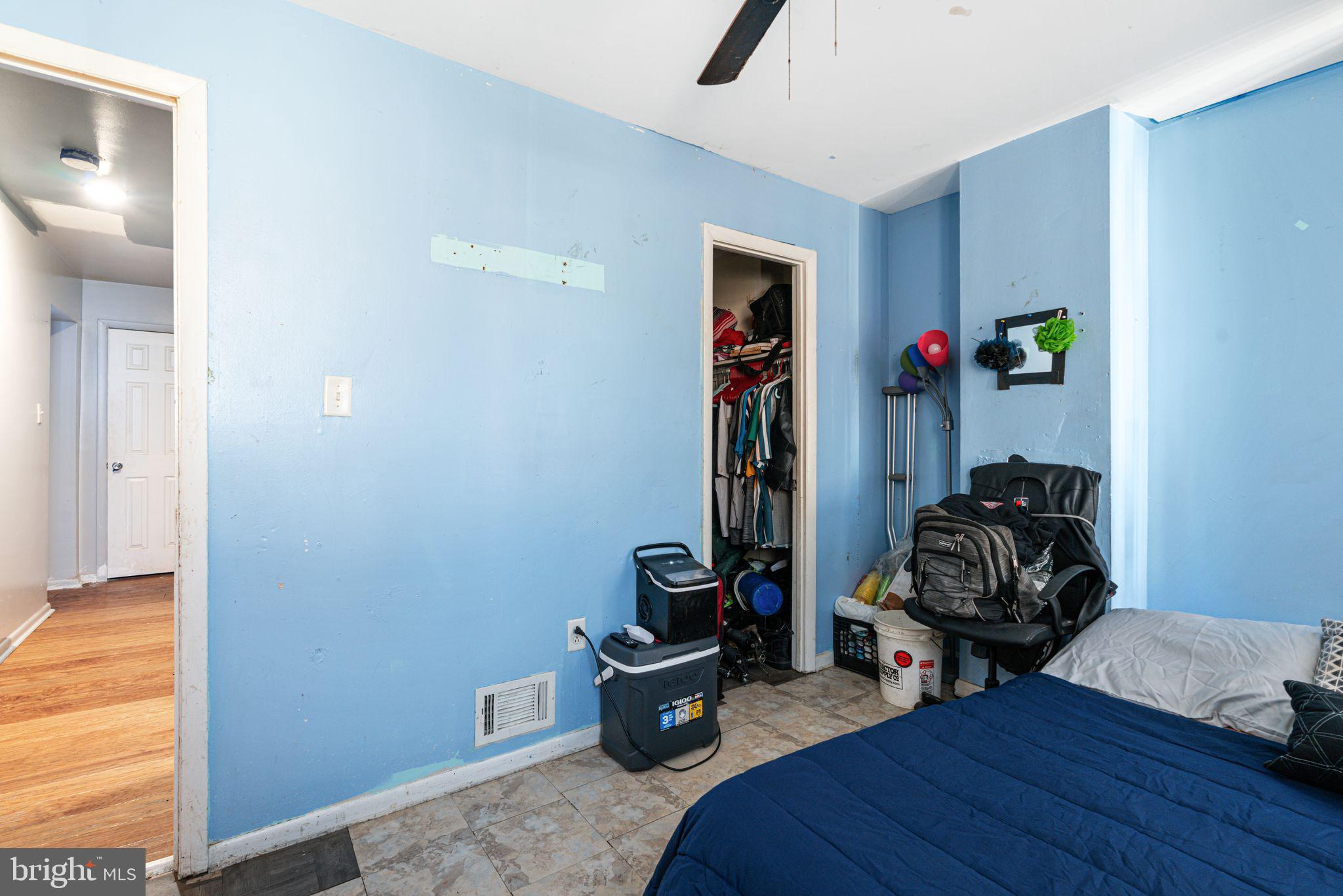 STRAWBERRY MANSION - Residential