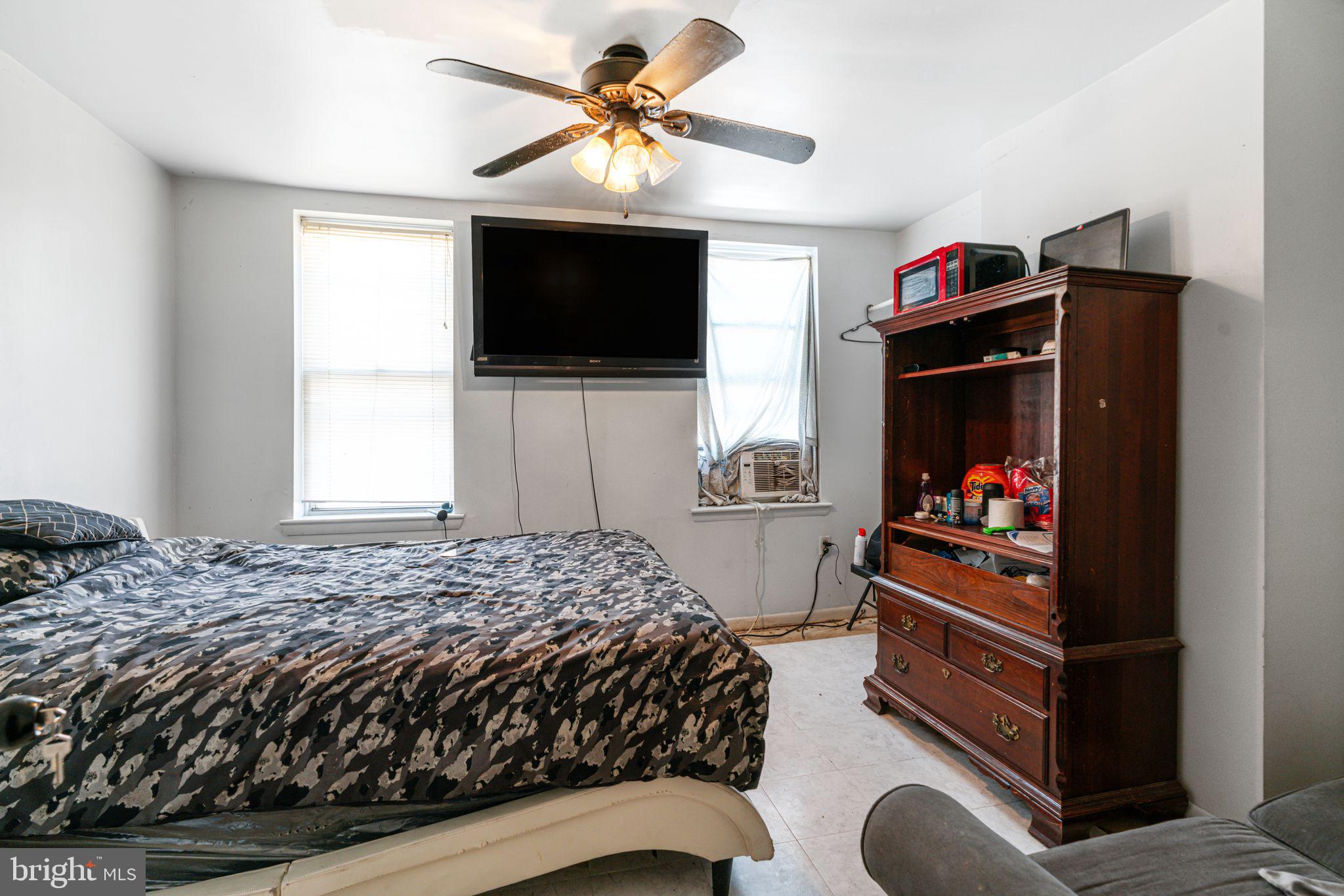 STRAWBERRY MANSION - Residential