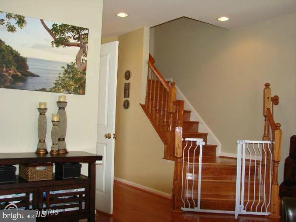 BROADLANDS SOUTH - Residential Lease