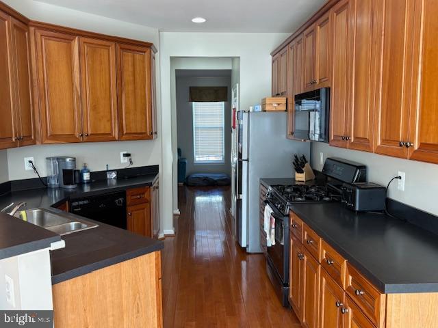 BROADLANDS SOUTH - Residential Lease