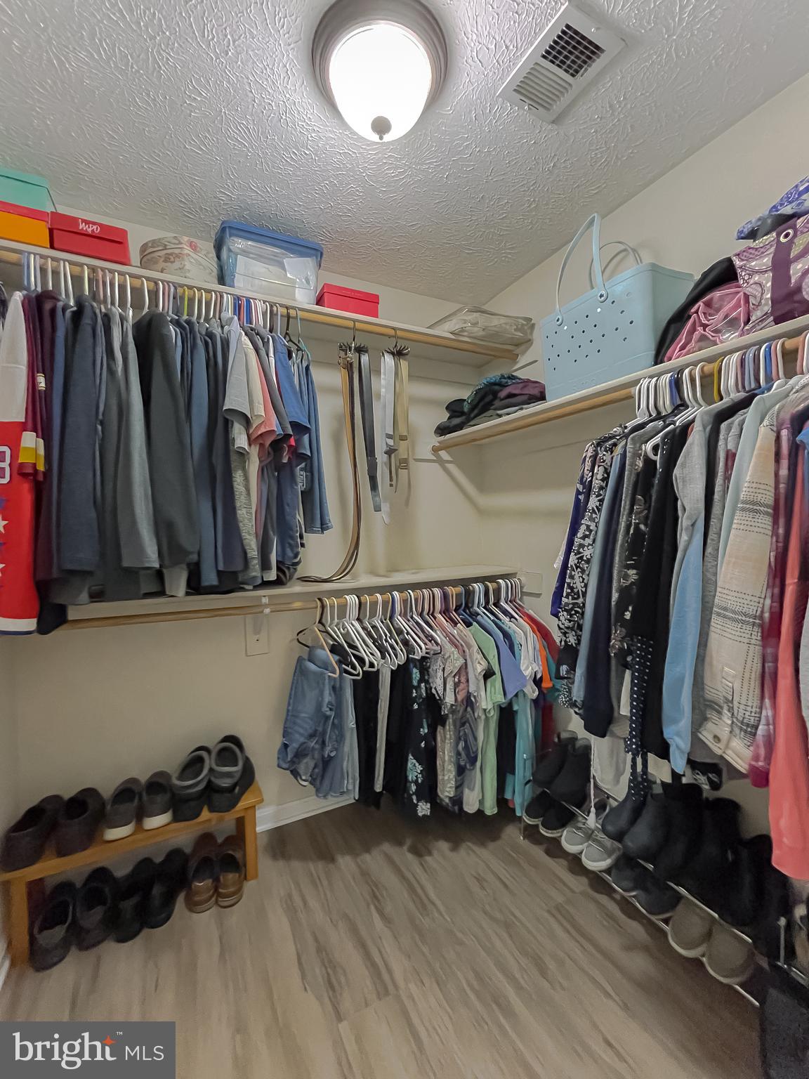 HILLMEADE - Residential