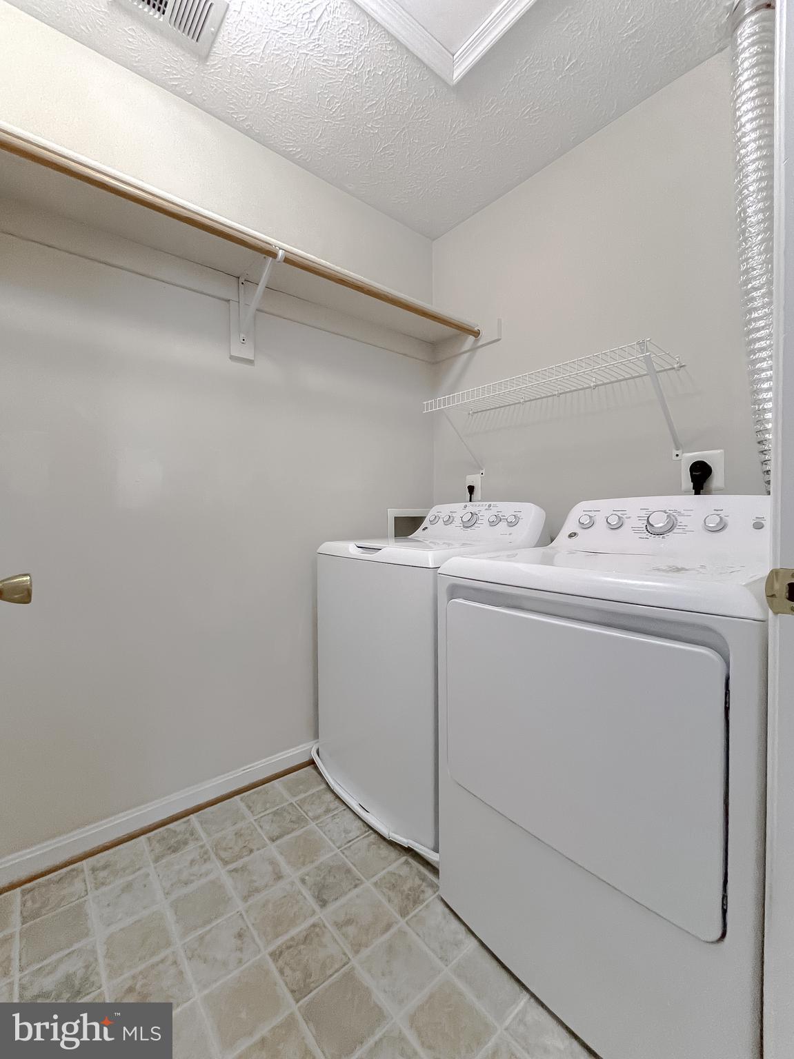 HILLMEADE - Residential