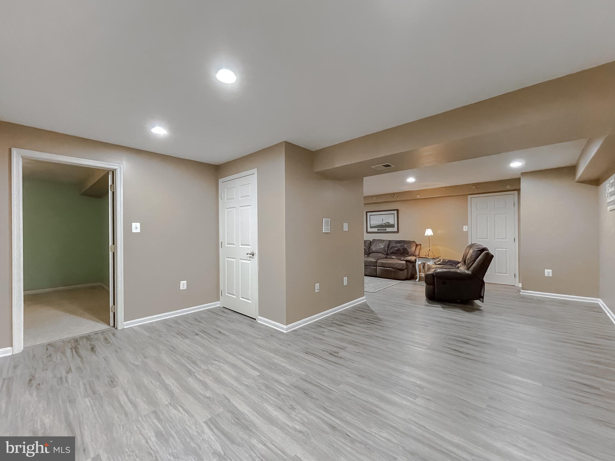 HILLMEADE - Residential