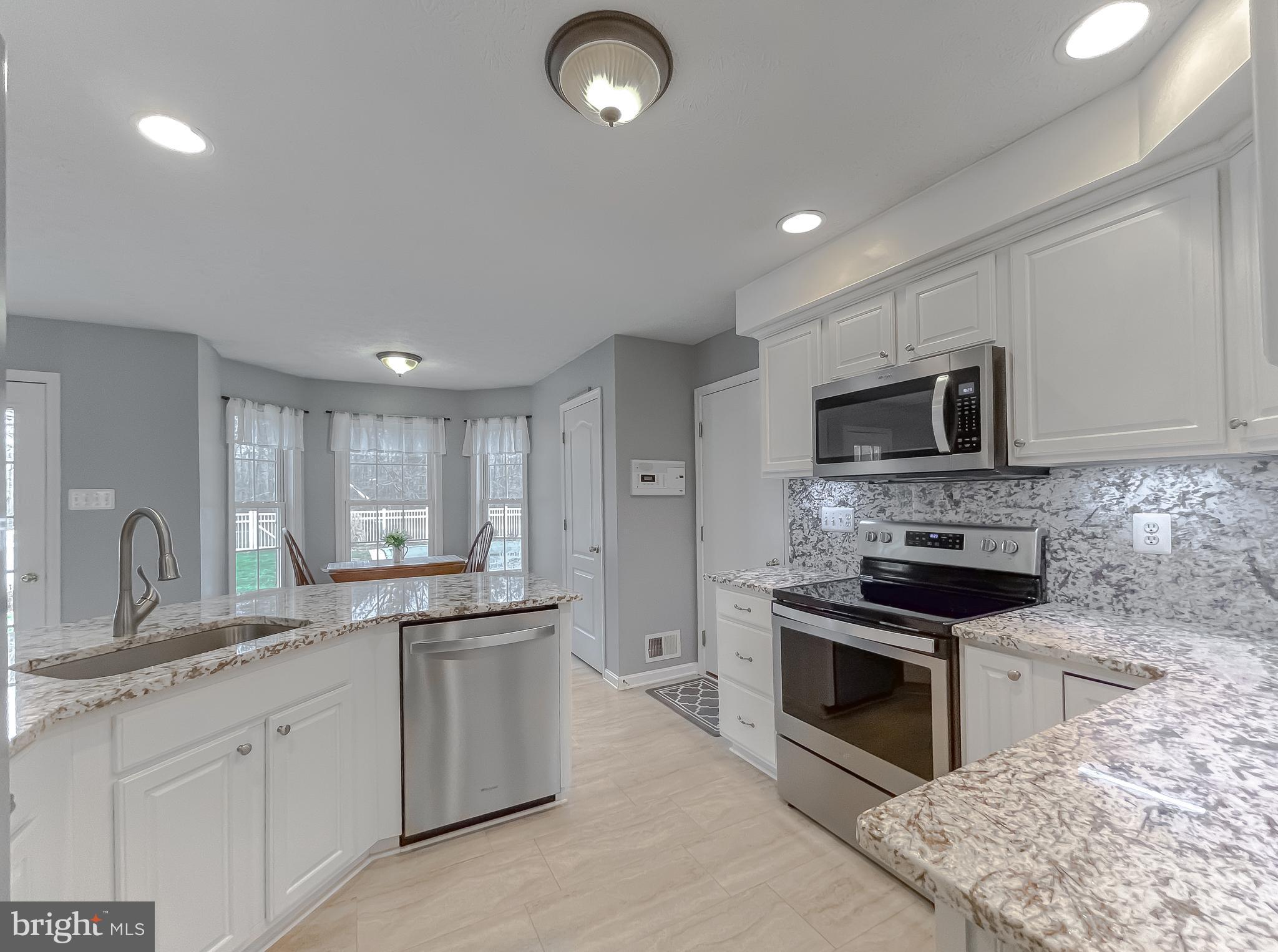 HILLMEADE - Residential