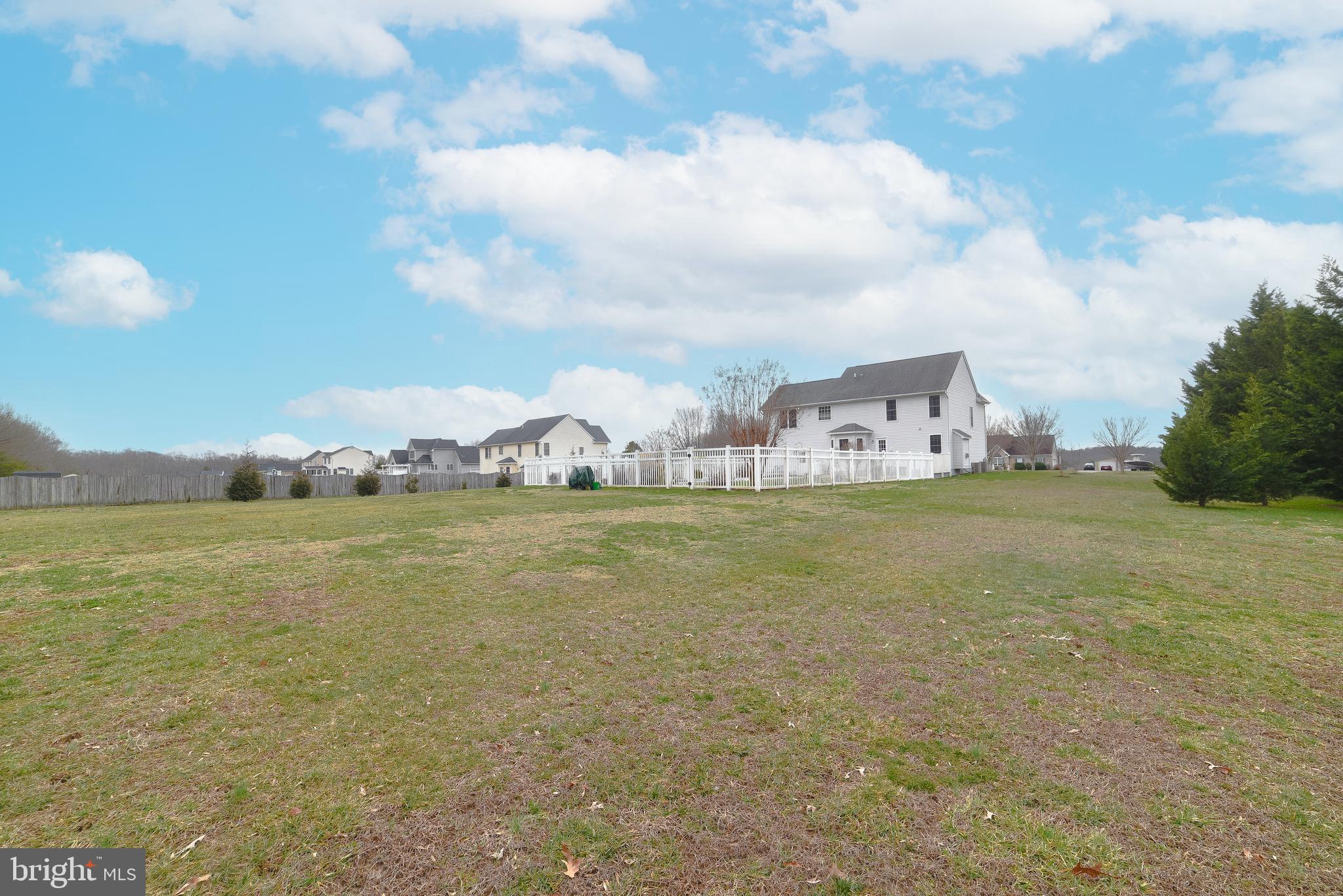 HILLMEADE - Residential